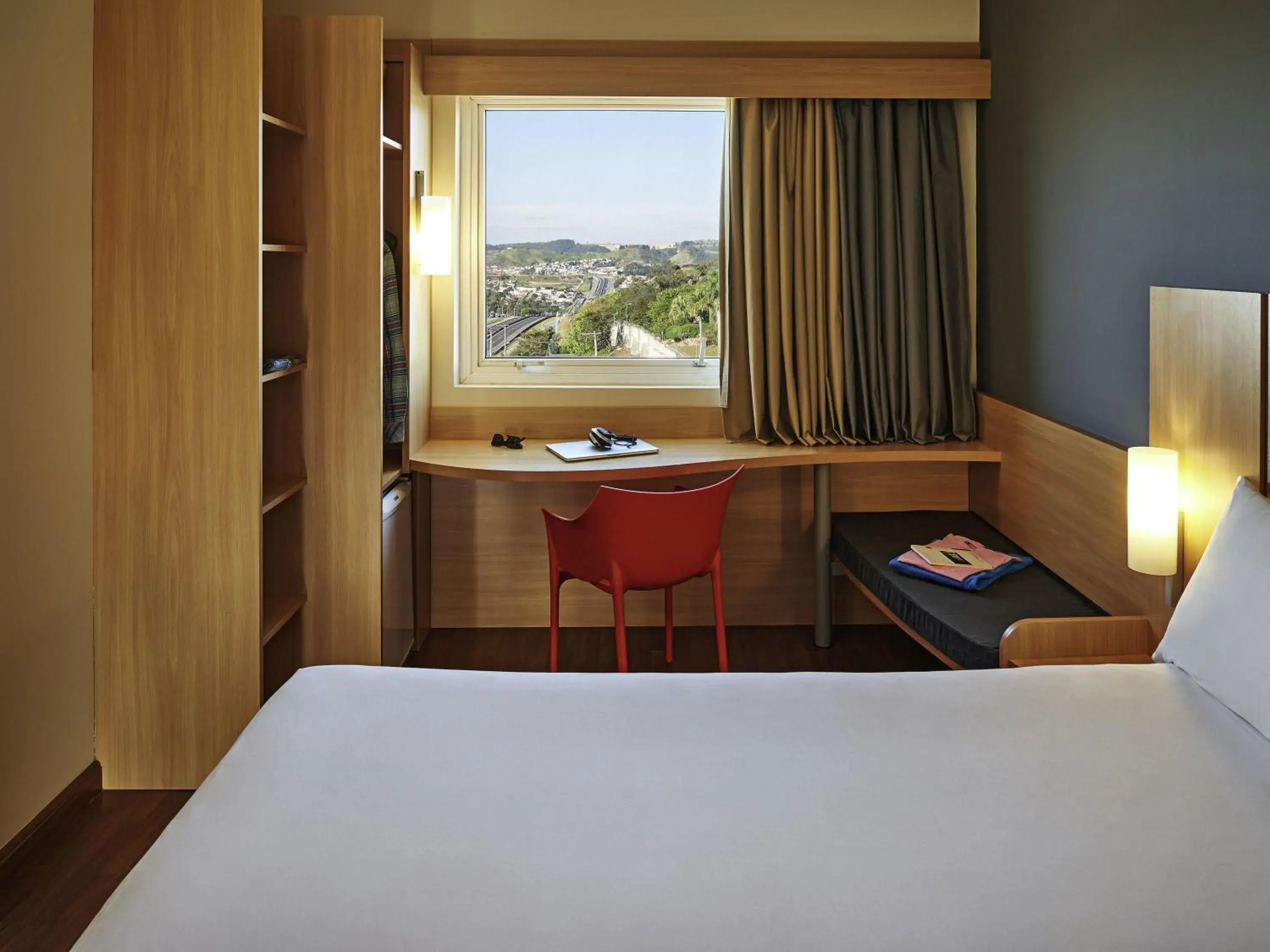 Bedroom, Bed in ibis Sorocaba Bedroom, Bed in ibis Sorocaba