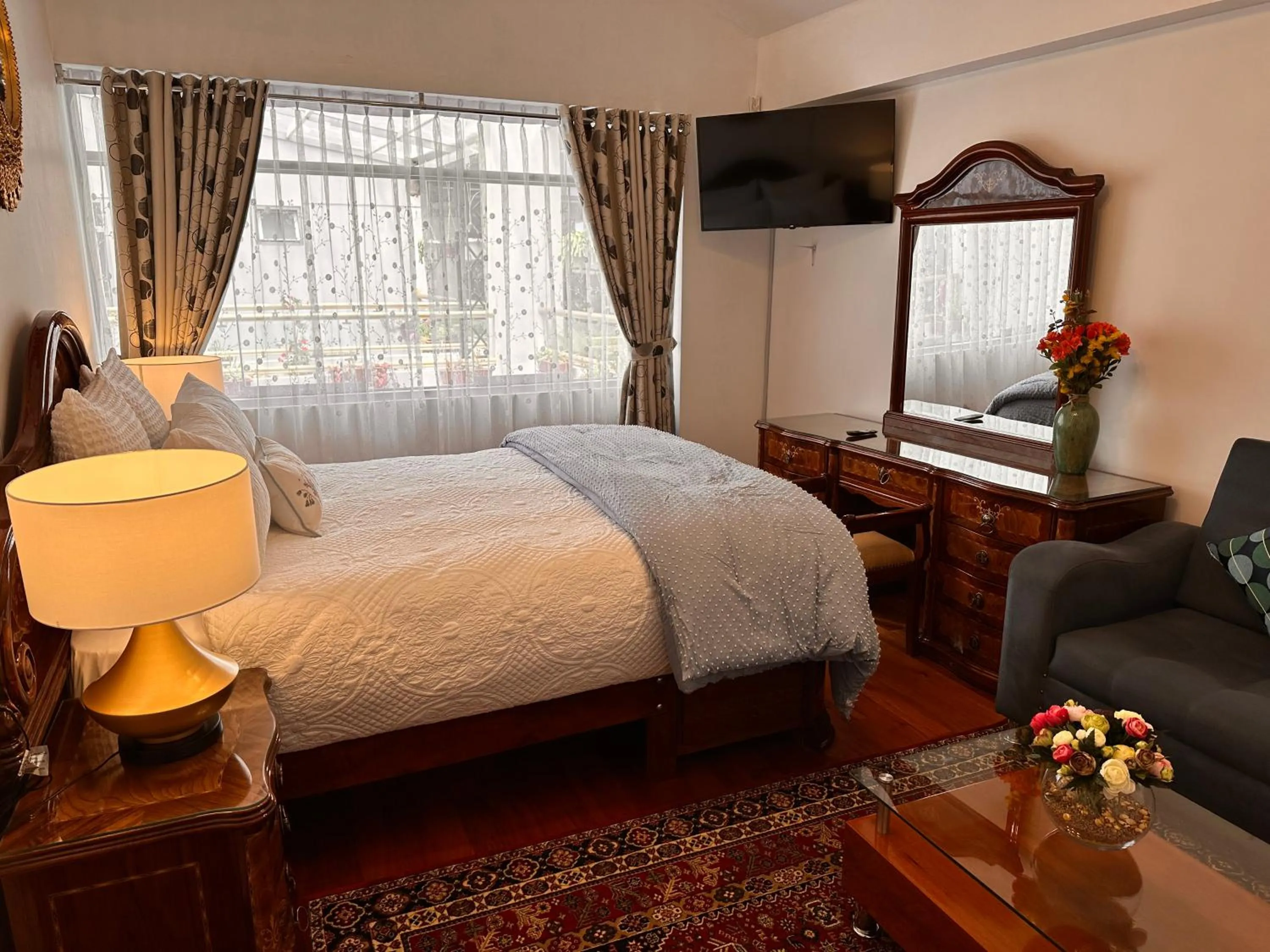 Bed in Hotel-Apartment INKASABIOS