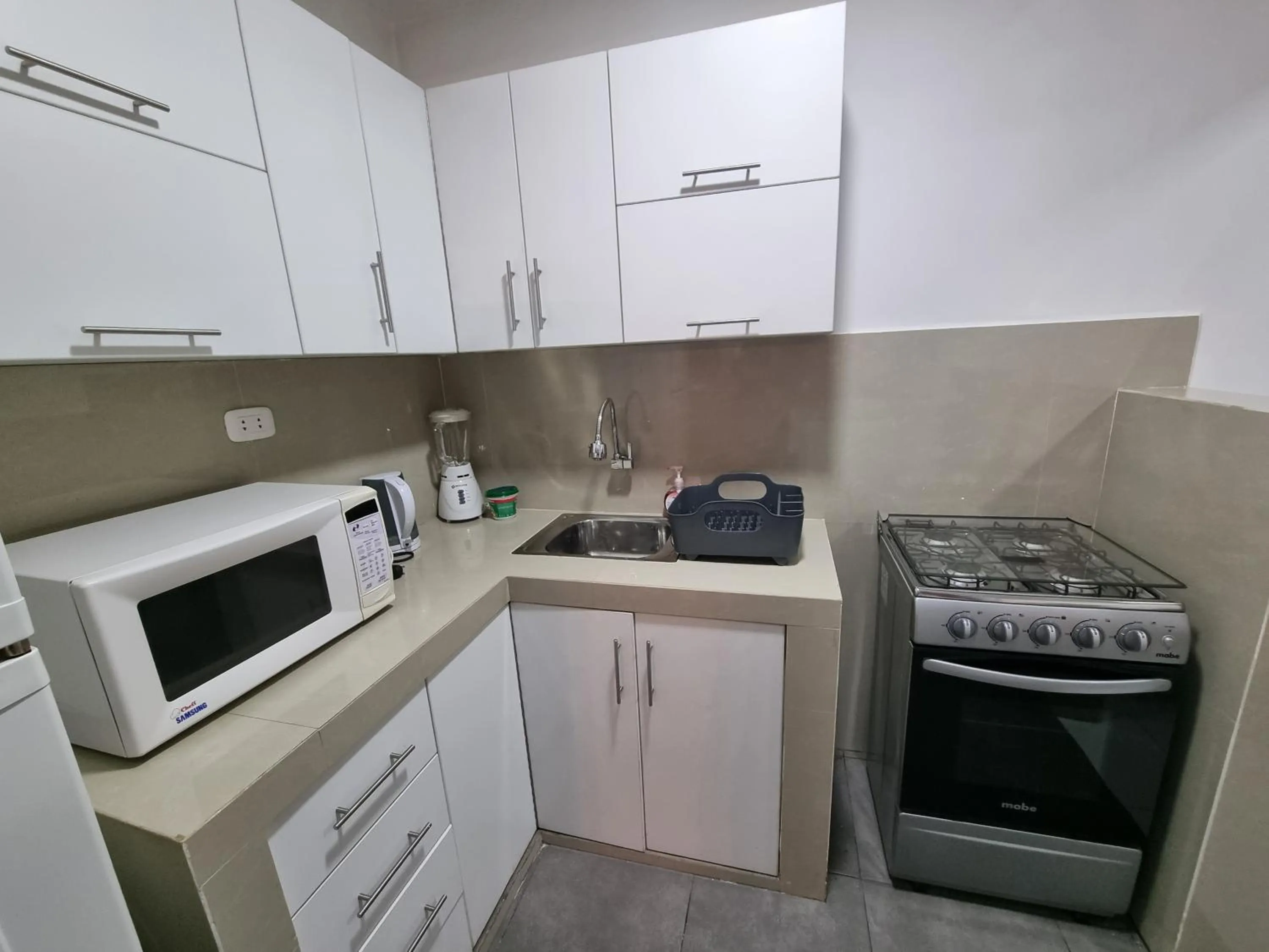 Coffee/tea facilities in Hotel-Apartment INKASABIOS