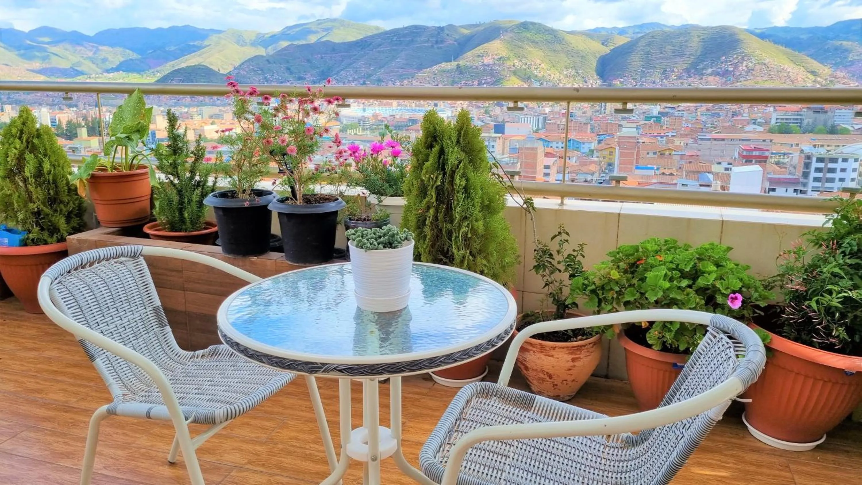 Hotel-Apartment INKASABIOS