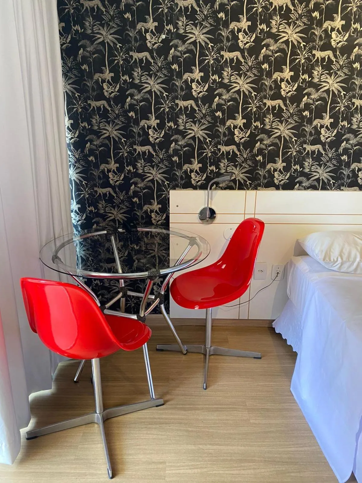 Bed in Garvey Park Hotel