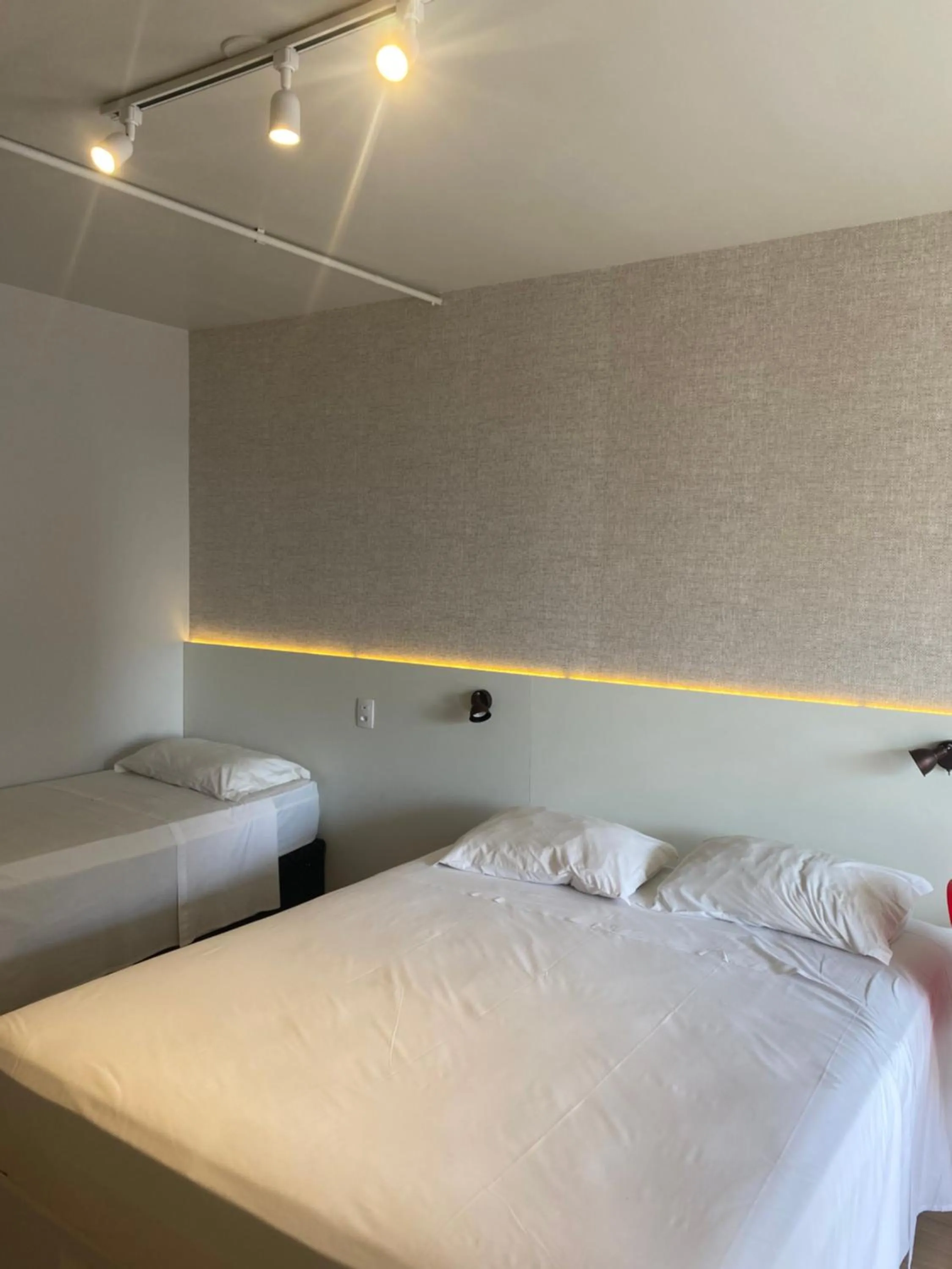 Comfort Triple Room in Garvey Park Hotel