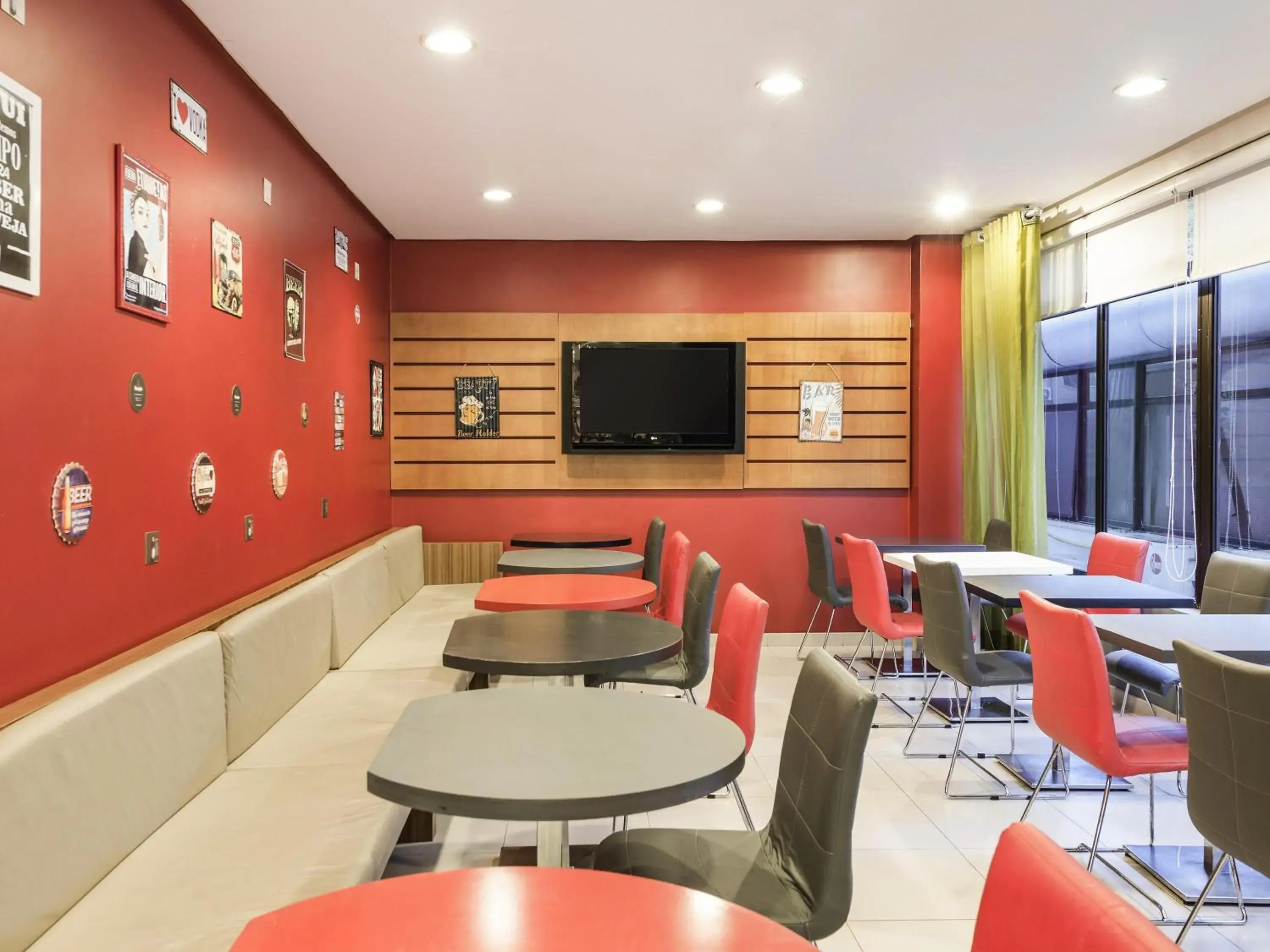 Restaurant/places to eat in ibis Fortaleza Praia de Iracema Restaurant/places to eat in ibis Fortaleza Praia de Iracema