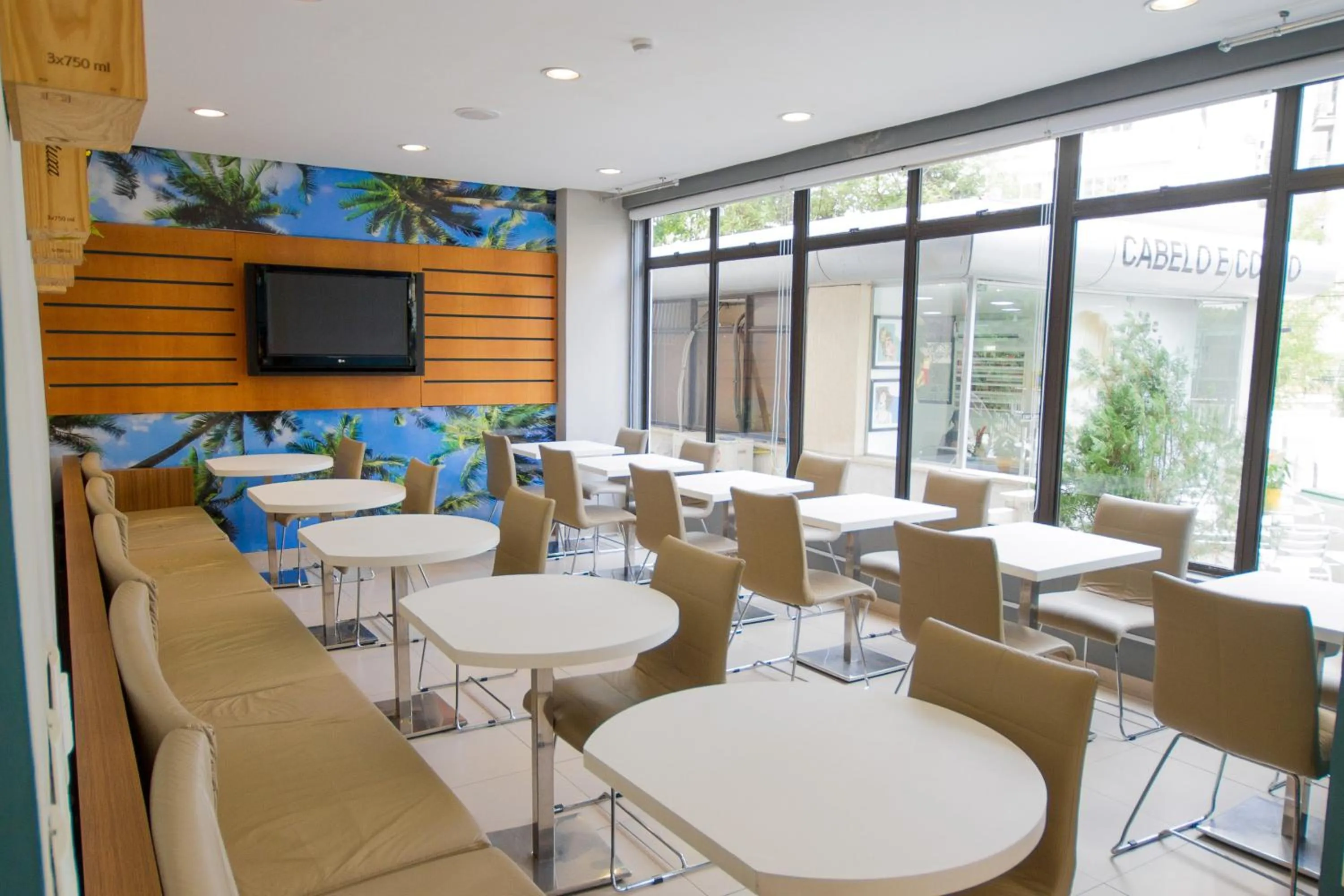 Restaurant/places to eat in ibis Fortaleza Praia de Iracema