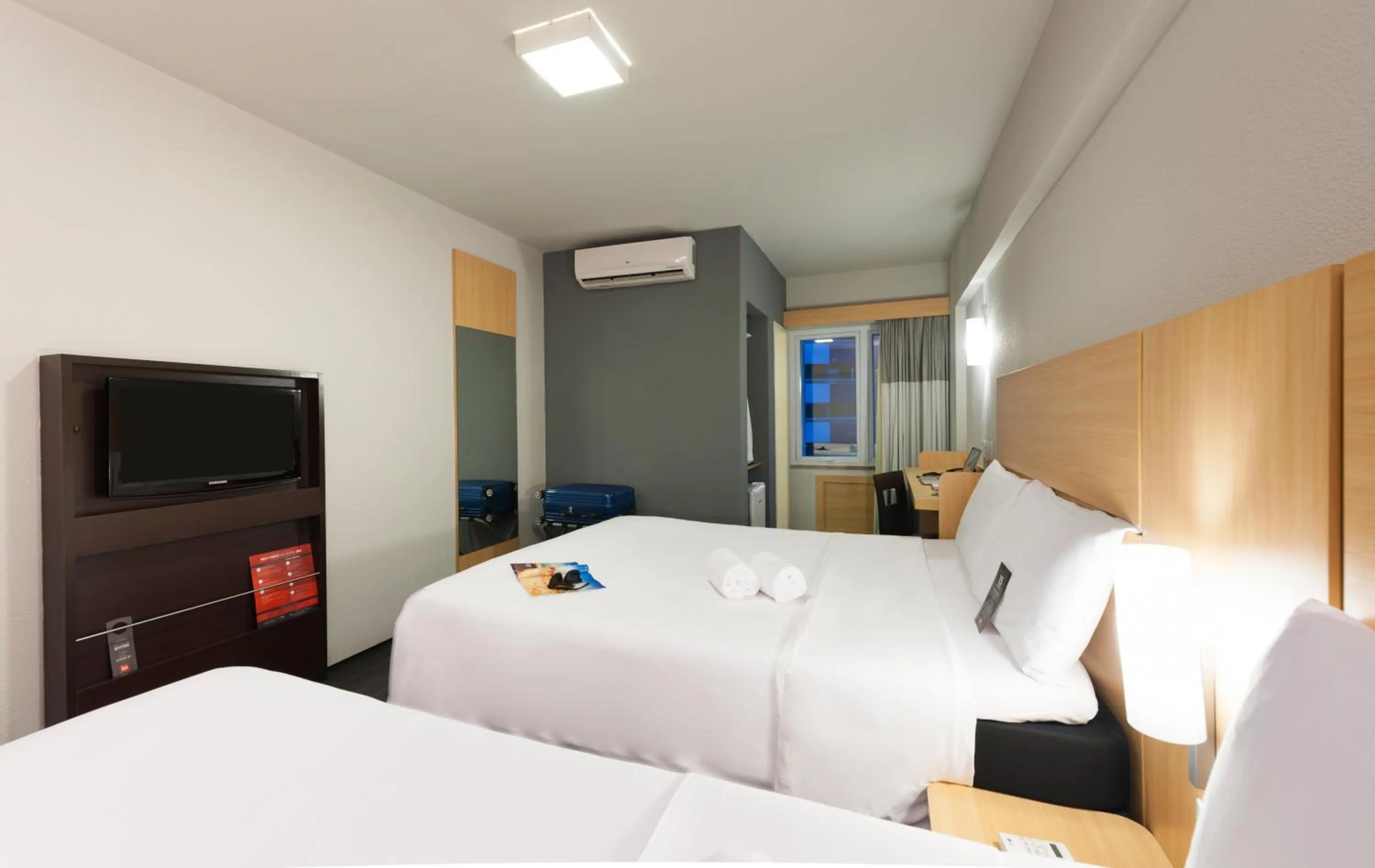 Photo of the whole room, Bed in ibis Fortaleza Praia de Iracema