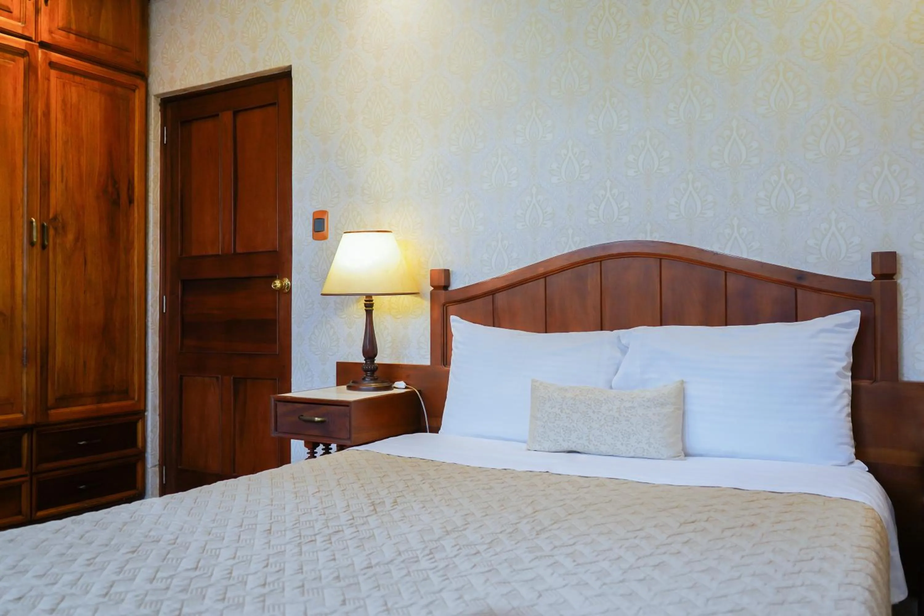 Bedroom, Bed in Uzhupud Garden Hotel & Lodge