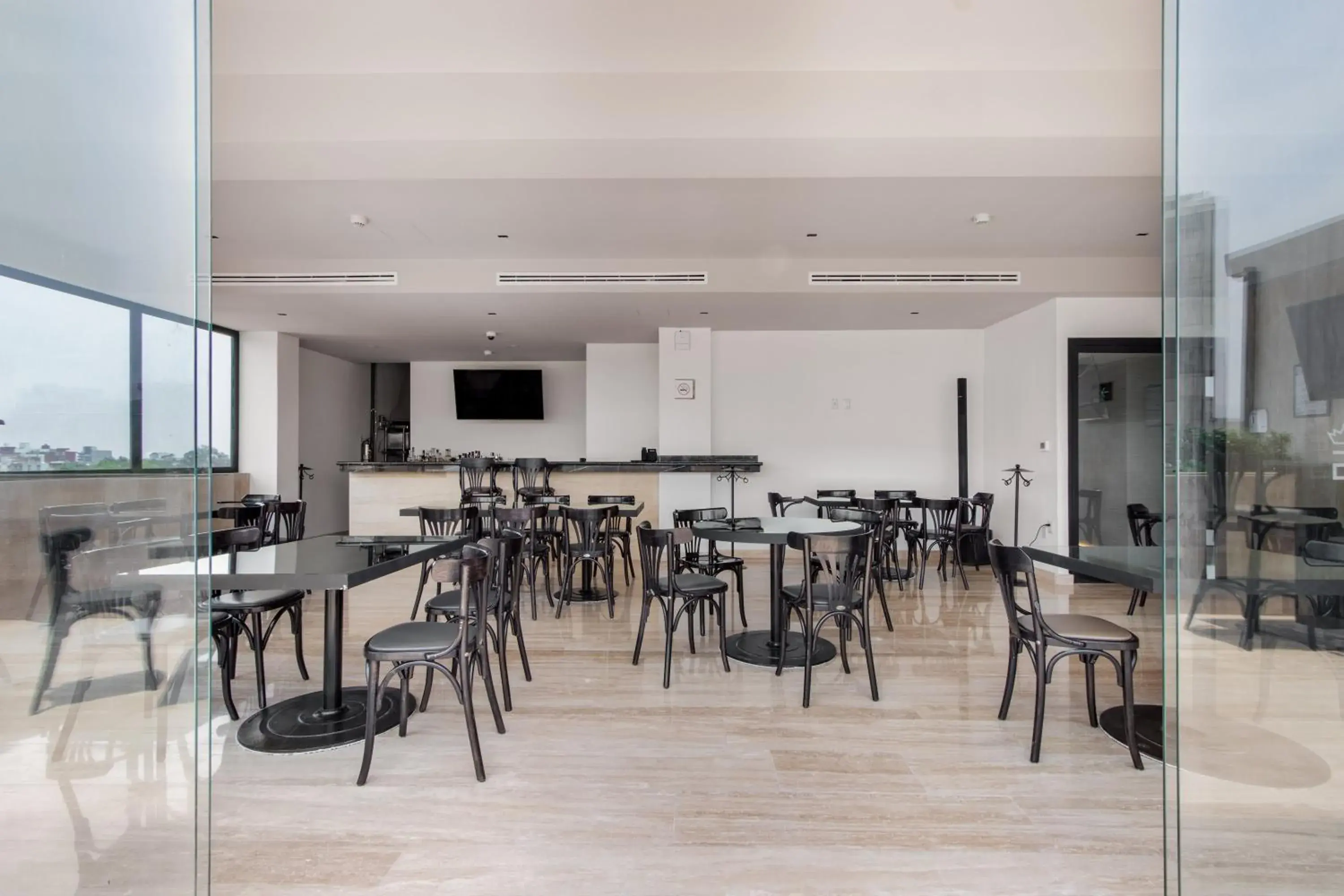 Restaurant/places to eat in Hotel Elements by Marquis Restaurant/places to eat in Hotel Elements by Marquis