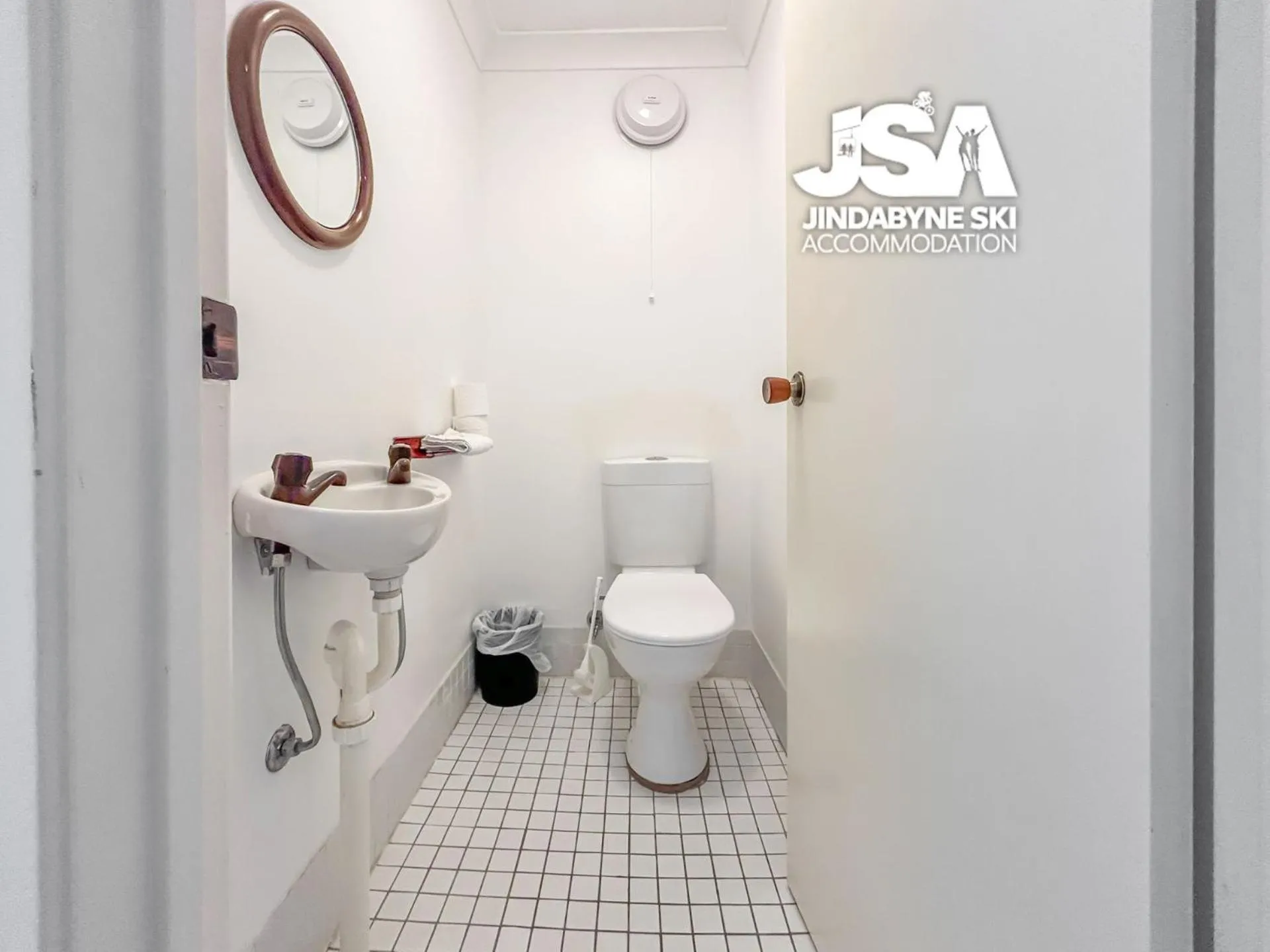 Toilet in Banksia 1