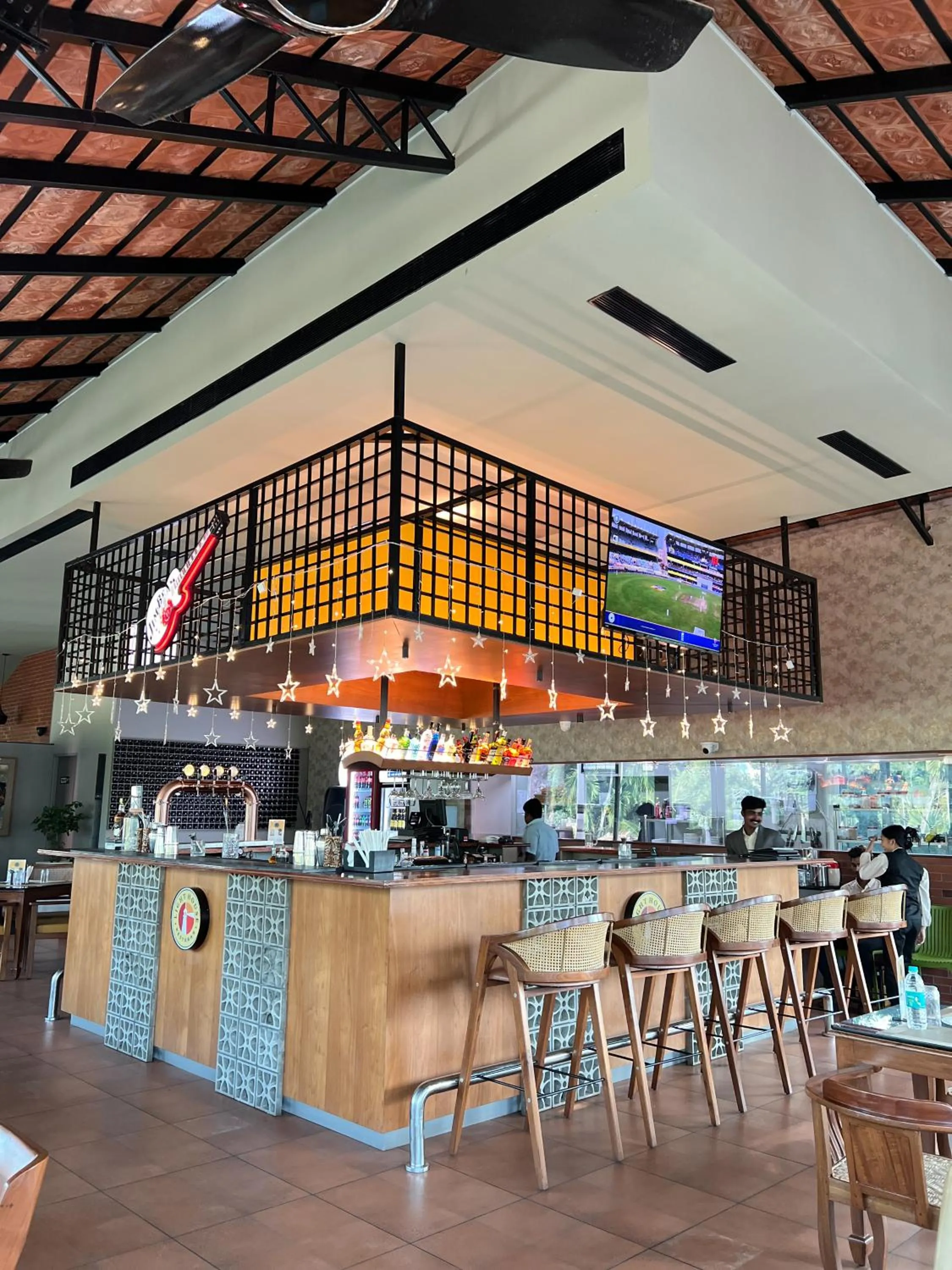 Nightclub / DJ in PEARL MAHE