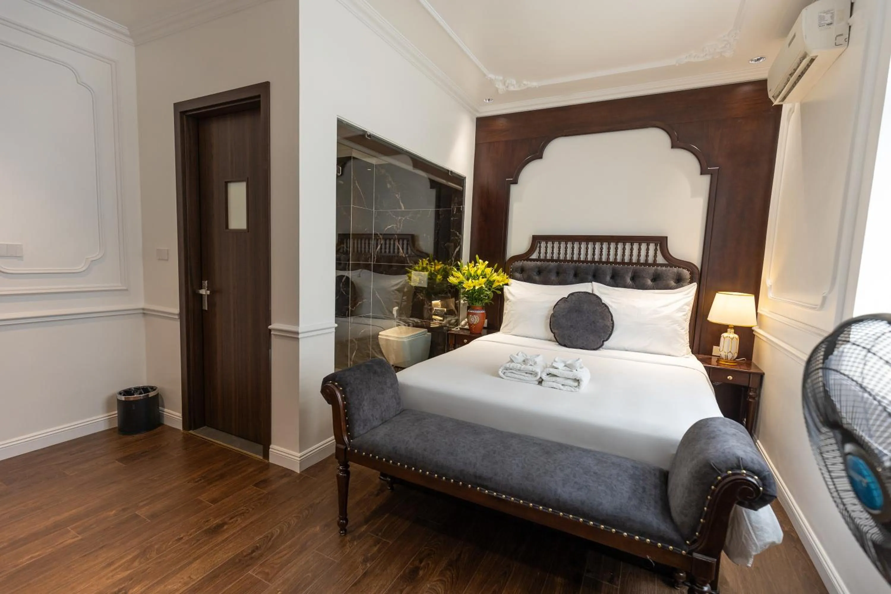 Bedroom, Bed in Hoàng Gia Xa La Boutique Hotel