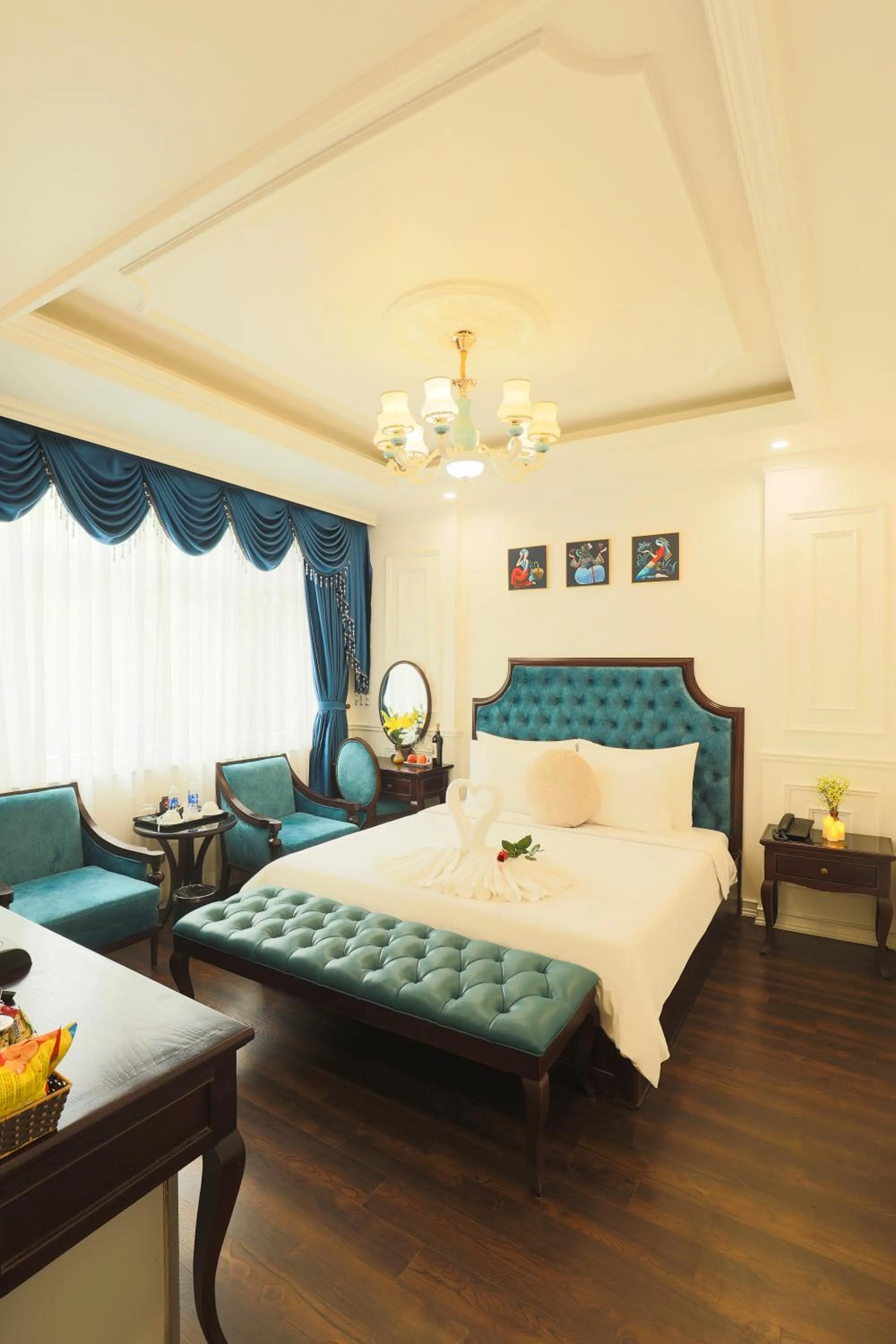 Photo of the whole room, Bed in Hoàng Gia Xa La Boutique Hotel