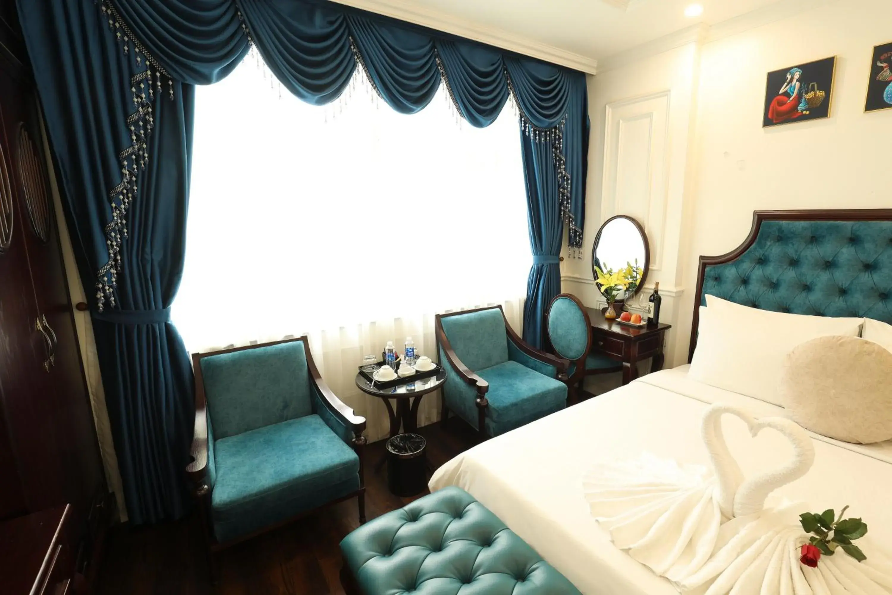 Seating area, Bed in Hoàng Gia Xa La Boutique Hotel Seating area, Bed in Hoàng Gia Xa La Boutique Hotel