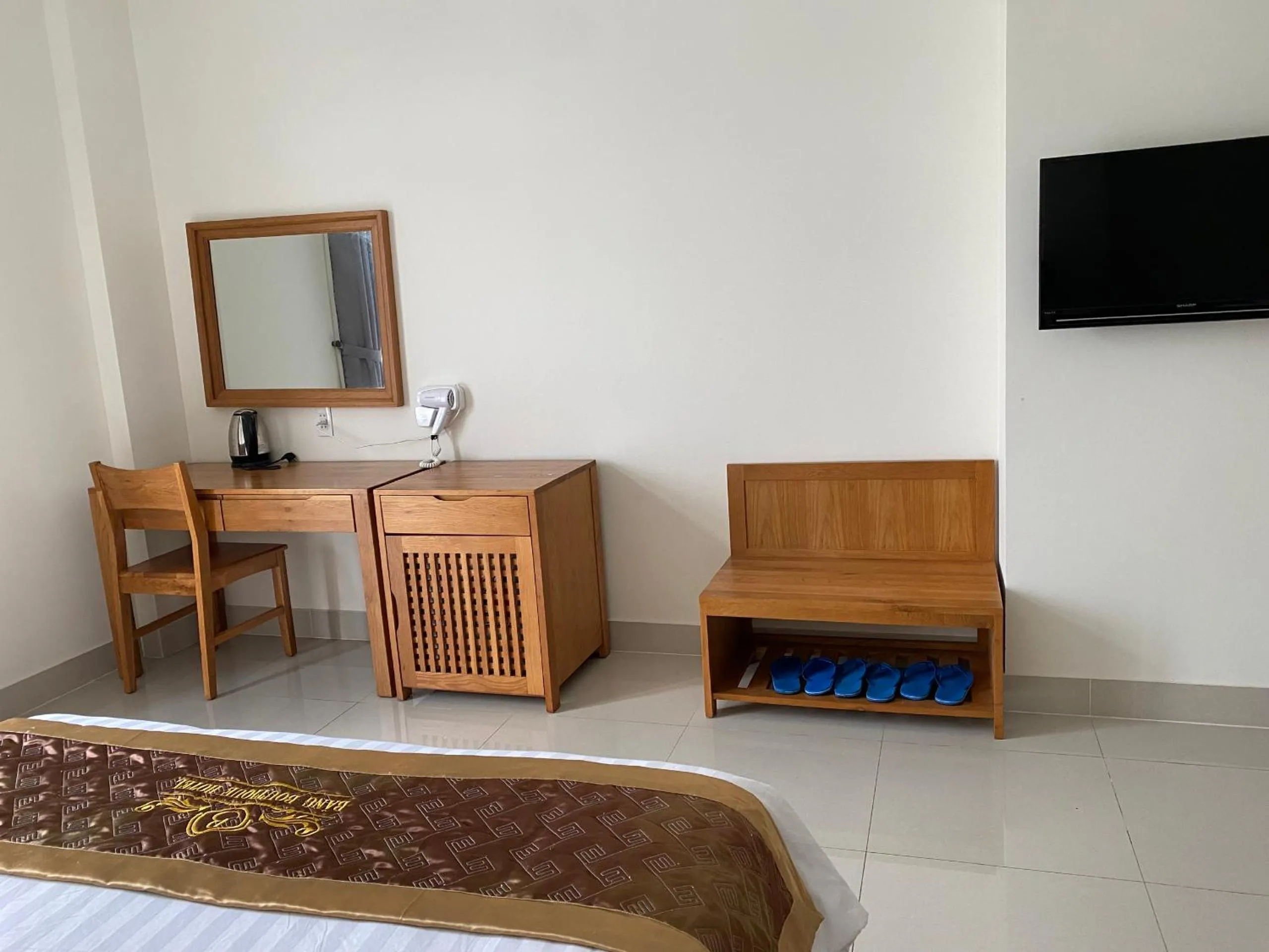 Photo of the whole room in BĂNG BOUTIQUE HOTEL