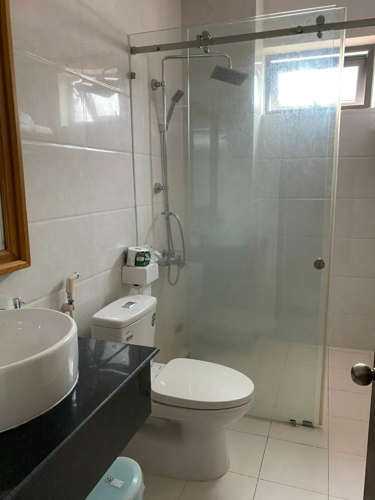 Shower in BĂNG BOUTIQUE HOTEL