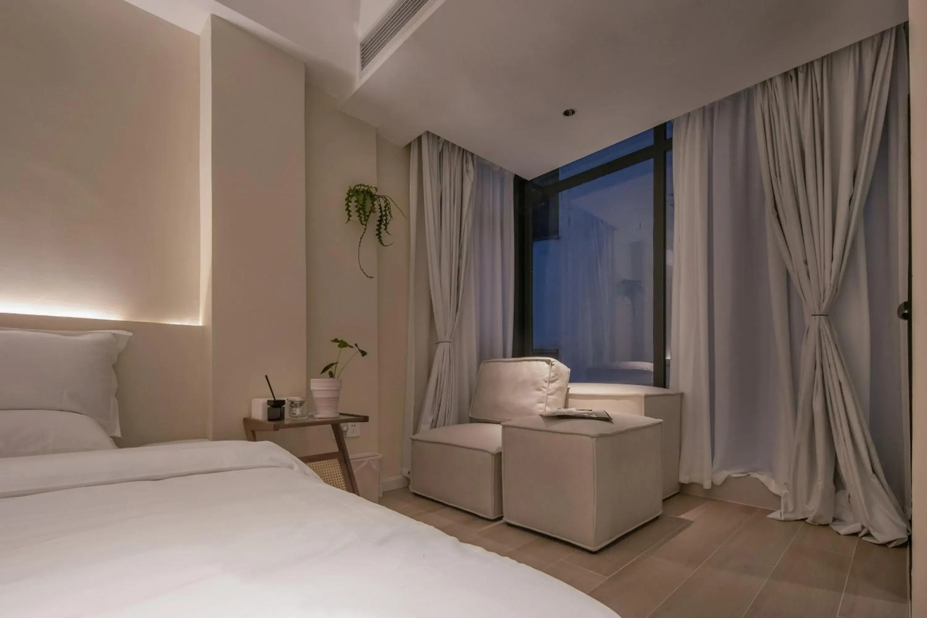 Deluxe Twin Room in IM Waiting Hotel Deluxe Twin Room in IM Waiting Hotel