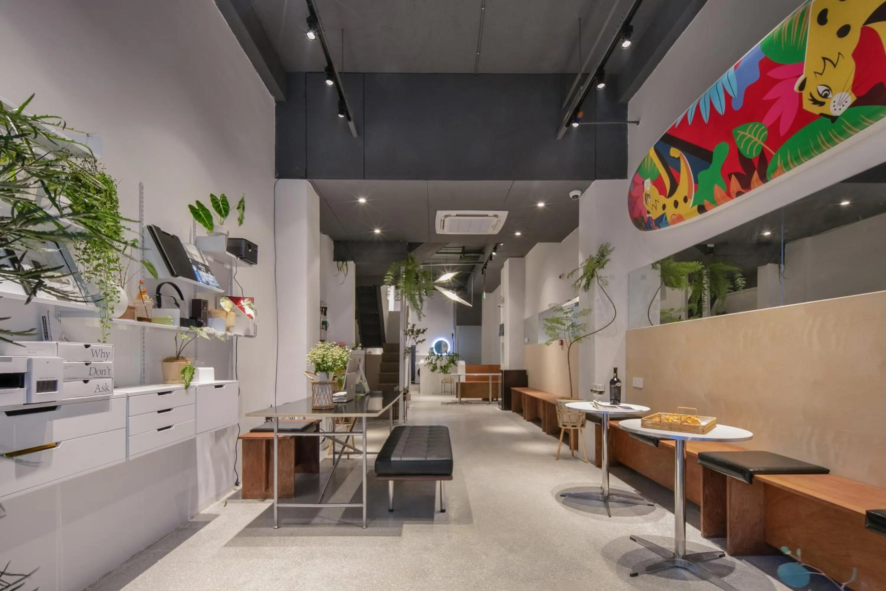 Lobby or reception in IM Waiting Hotel