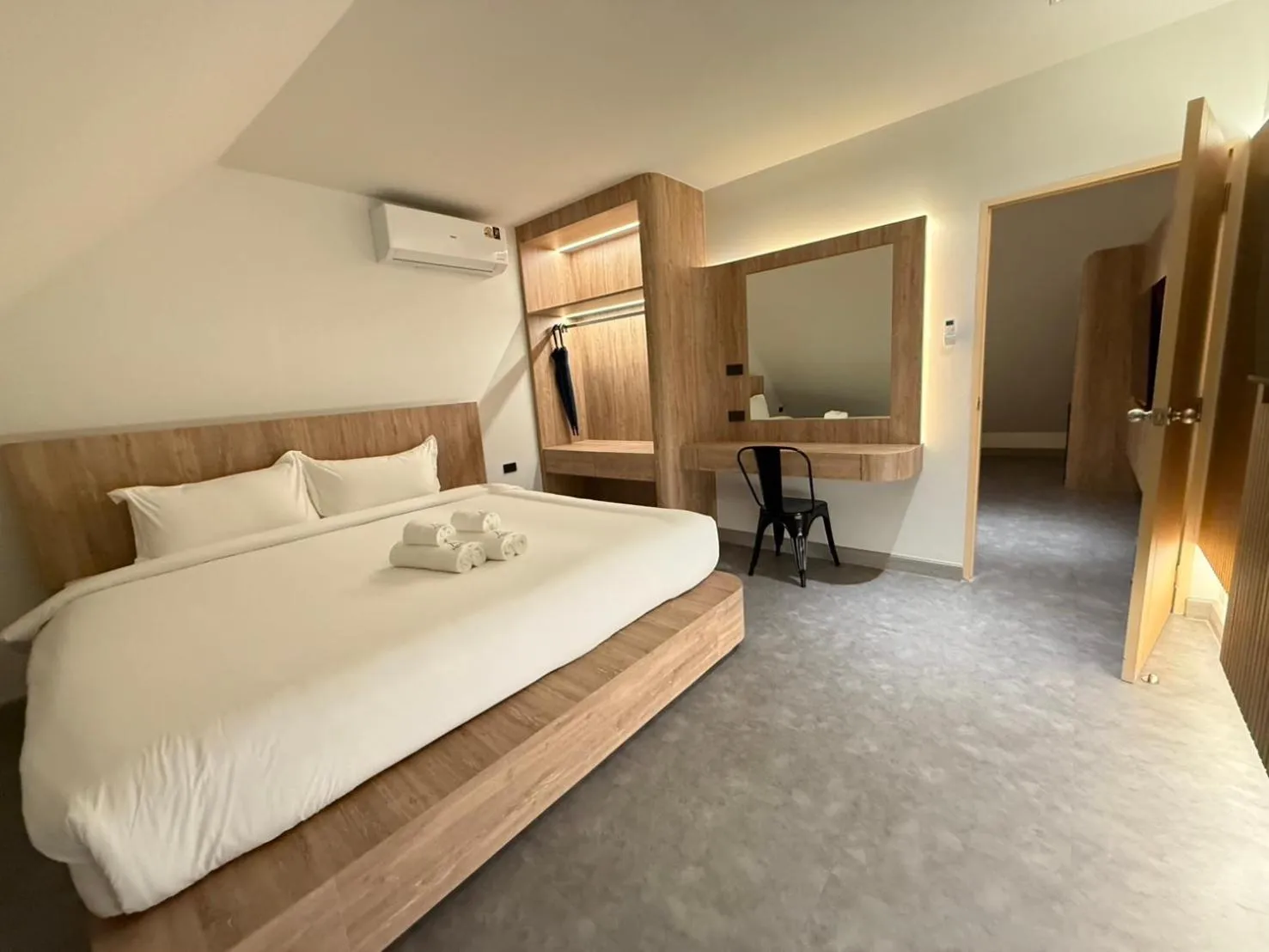 Bed in Ascella Bangkok Hotel