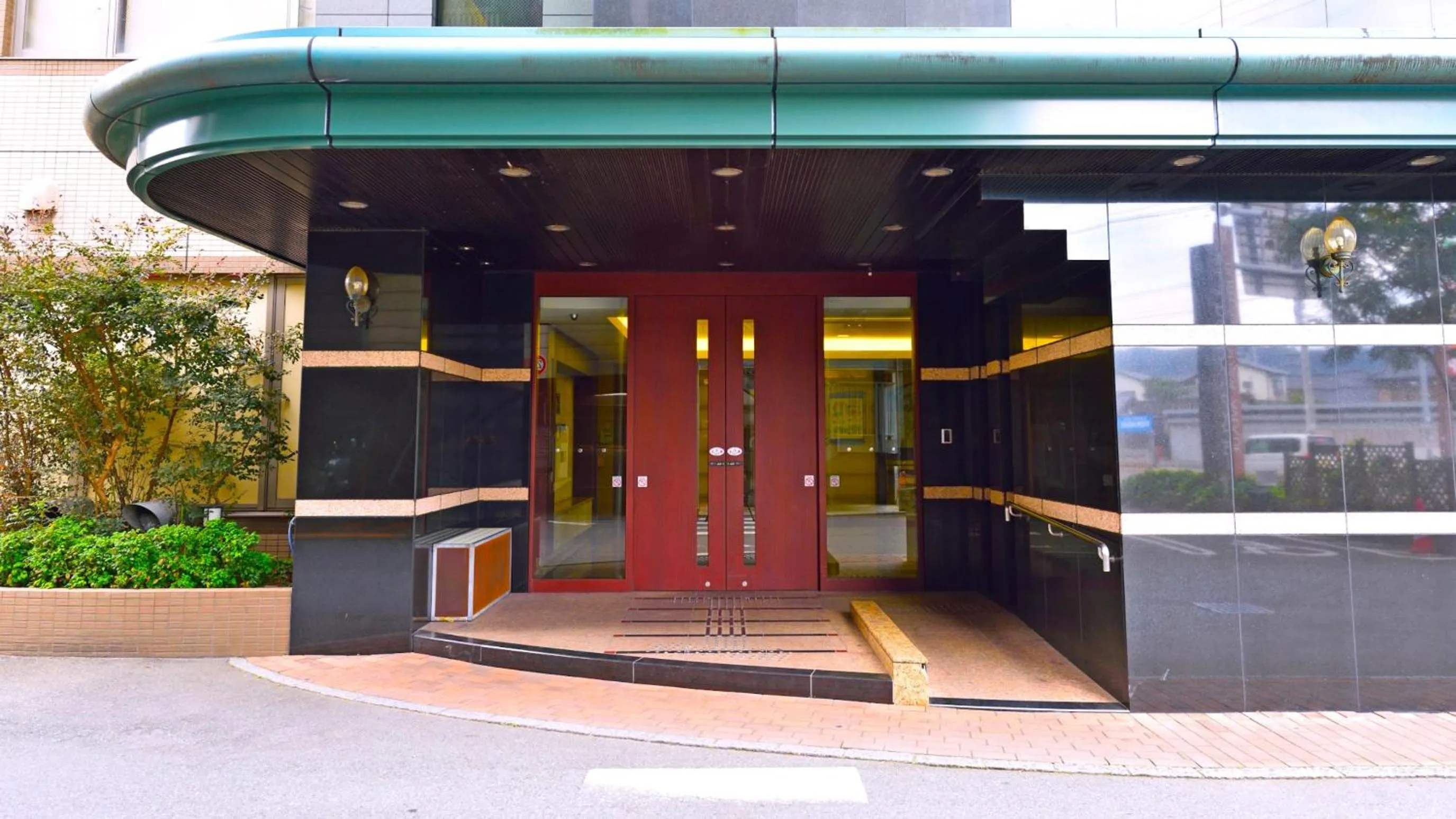 Facade/entrance in Hotel GRANDSPA AVENUE