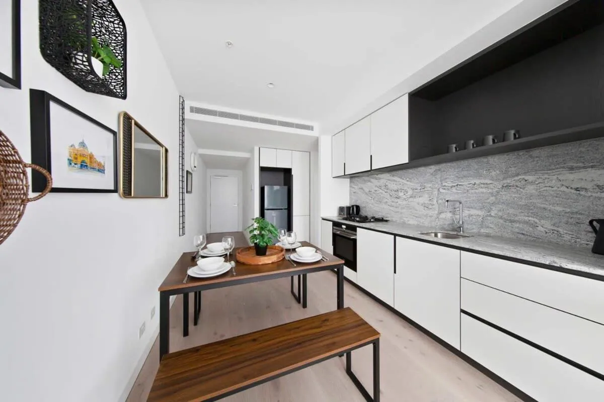 A Cozy Apt Right Next to Southern Cross Station