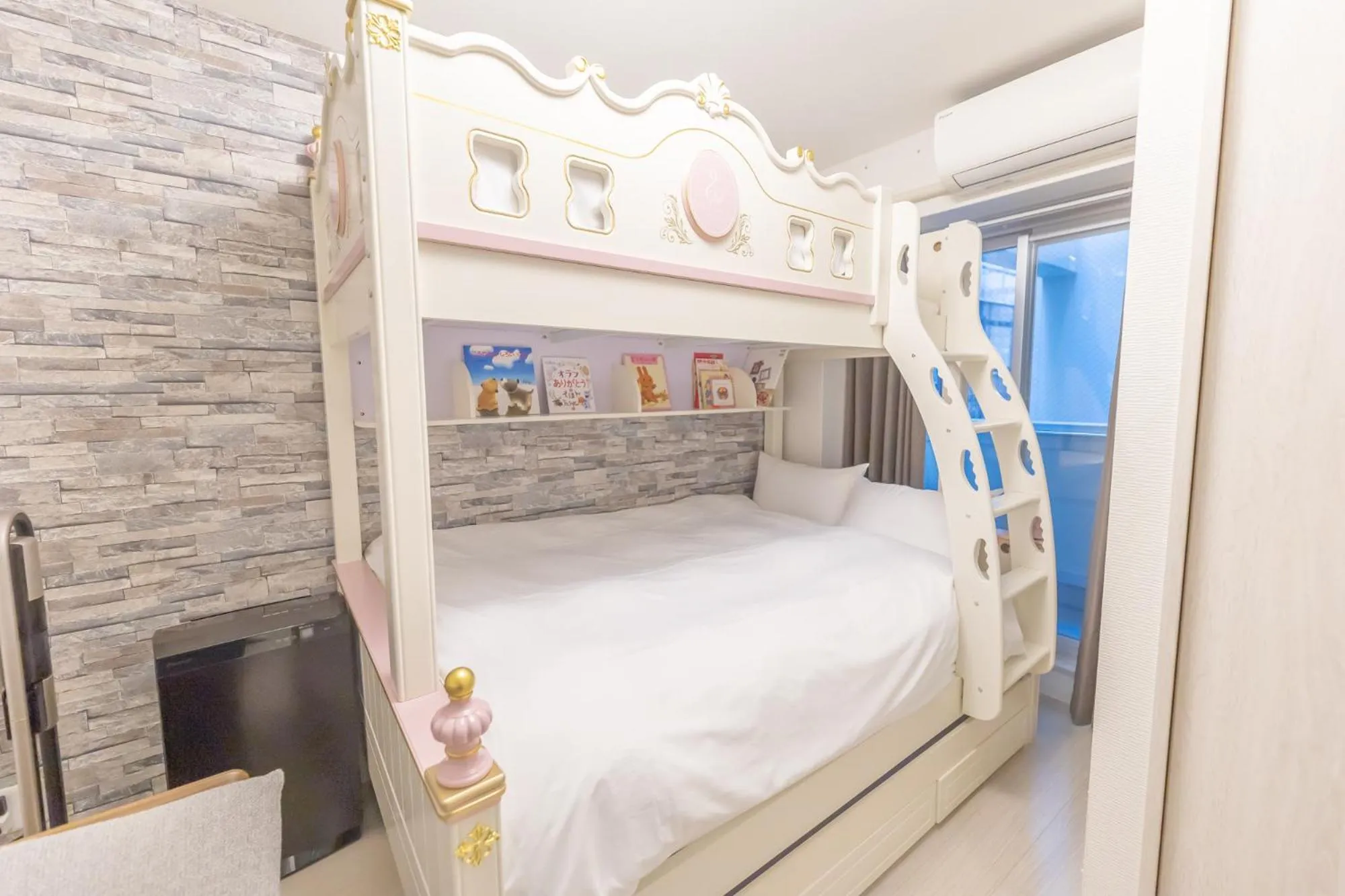 bunk bed, Bed in Guest House Nisso
