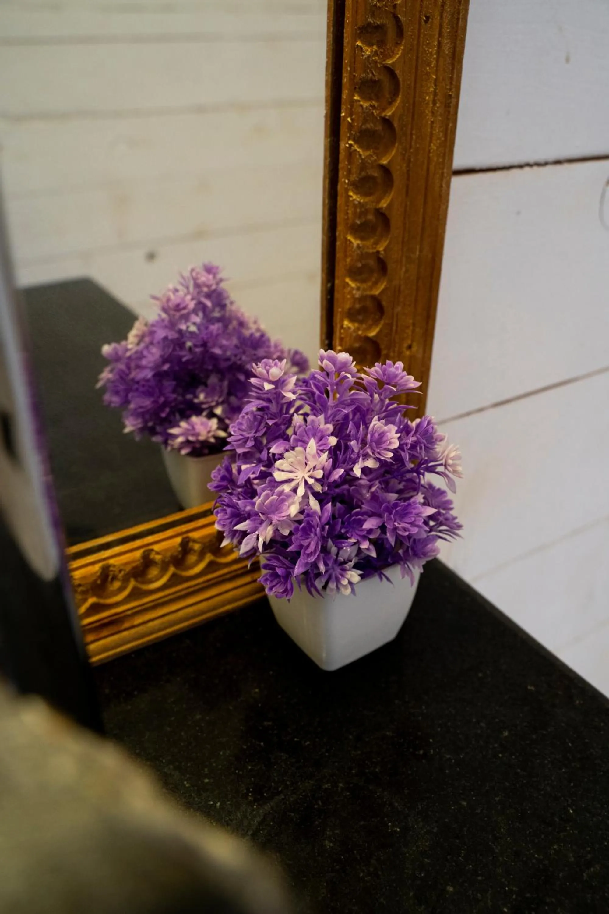 Decorative detail in Shambho Retreat