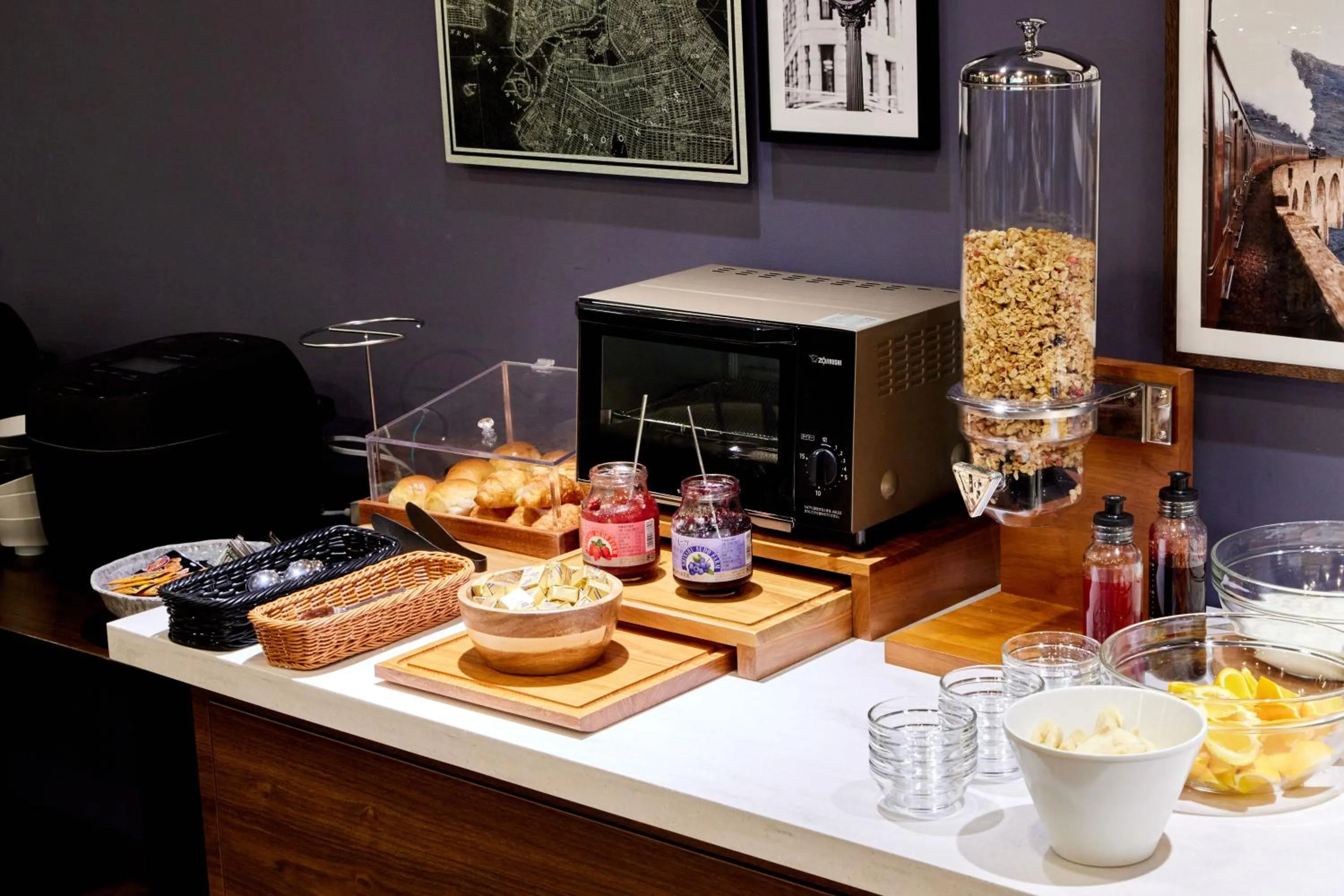 Restaurant/places to eat in Travelodge Nagoya Sakae