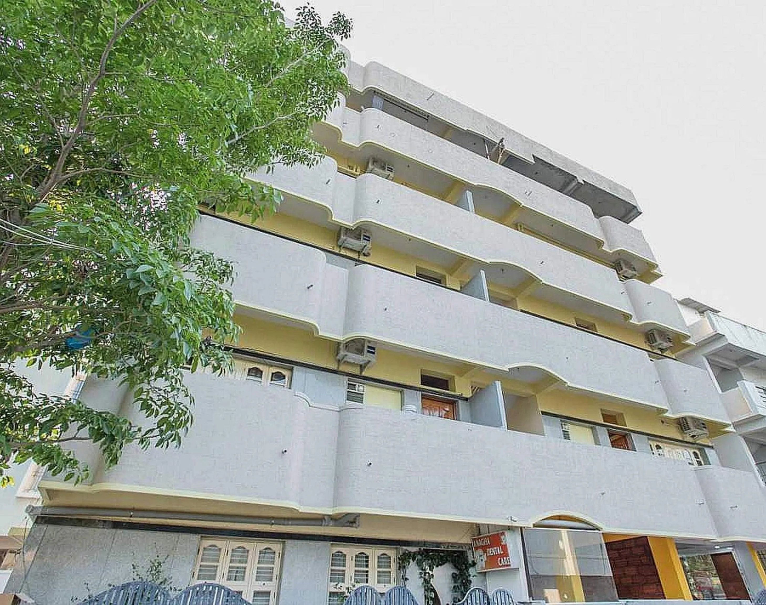 Facade/entrance in Hotel O Blossom Suites