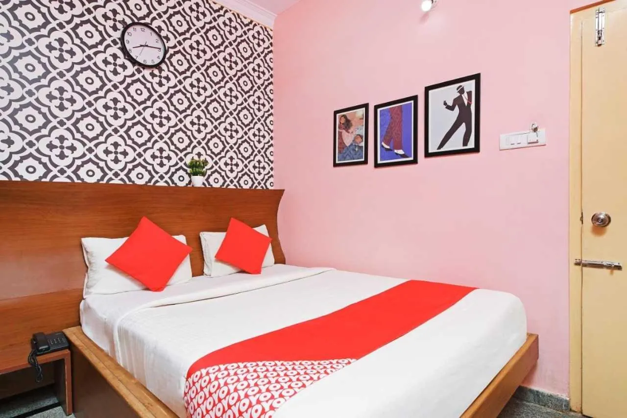 Bedroom, Bed in Hotel O Blossom Suites