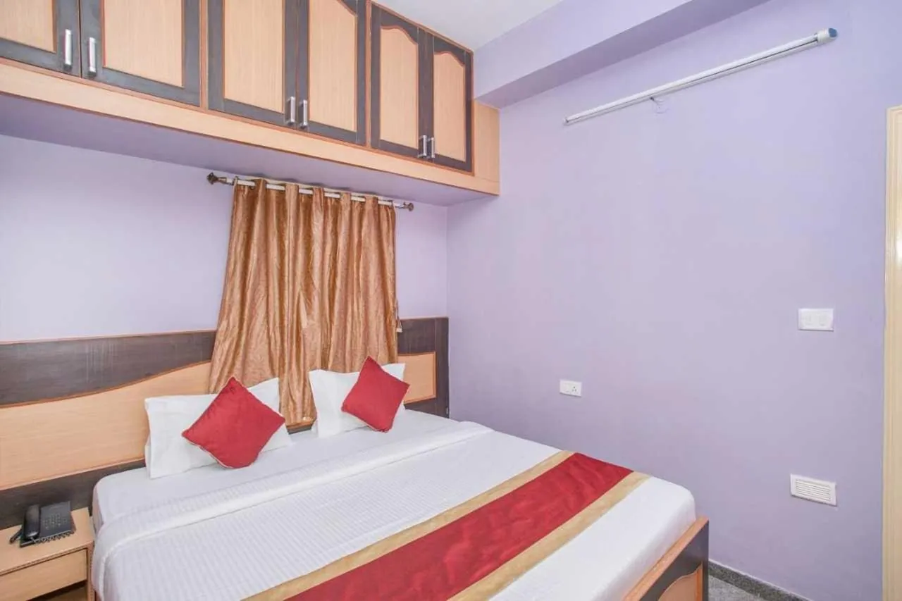 Bedroom, Bed in Hotel O Blossom Suites