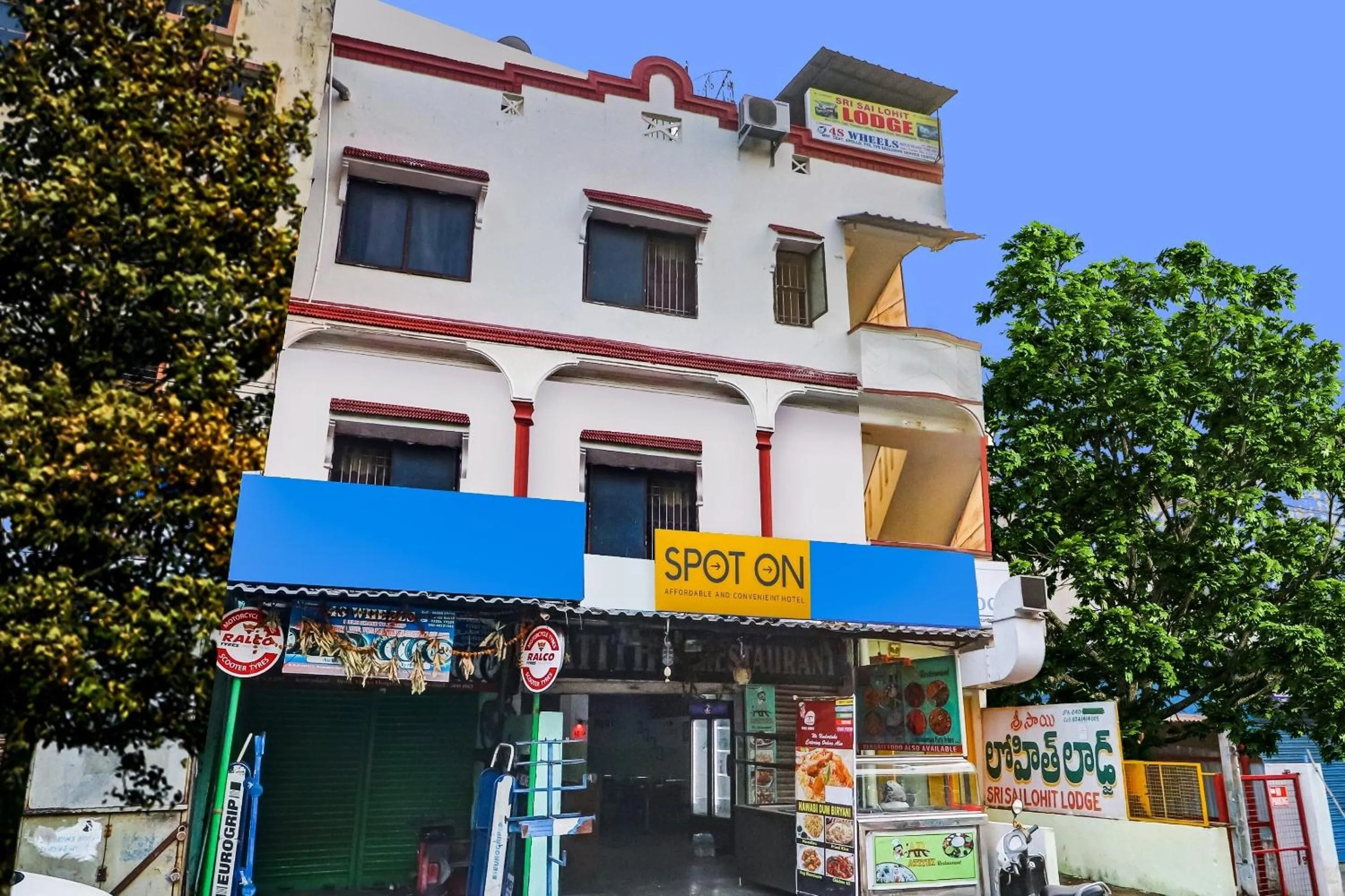 Facade/entrance in SPOT ON Sri Sai Lohith Lodge Near Secunderabad Railway Station