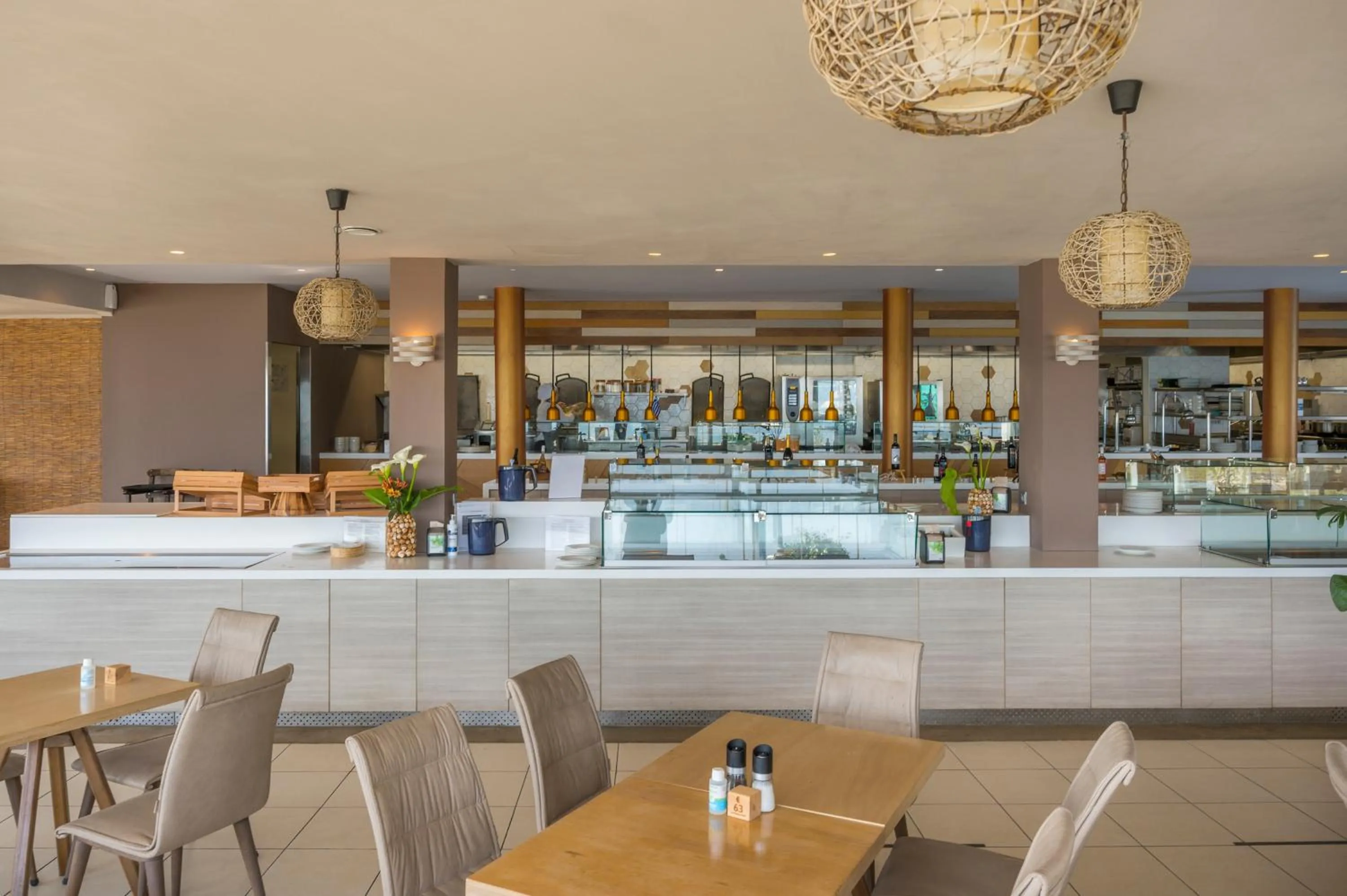 Restaurant/places to eat in Harmony Boutique Resort - Adults oriented