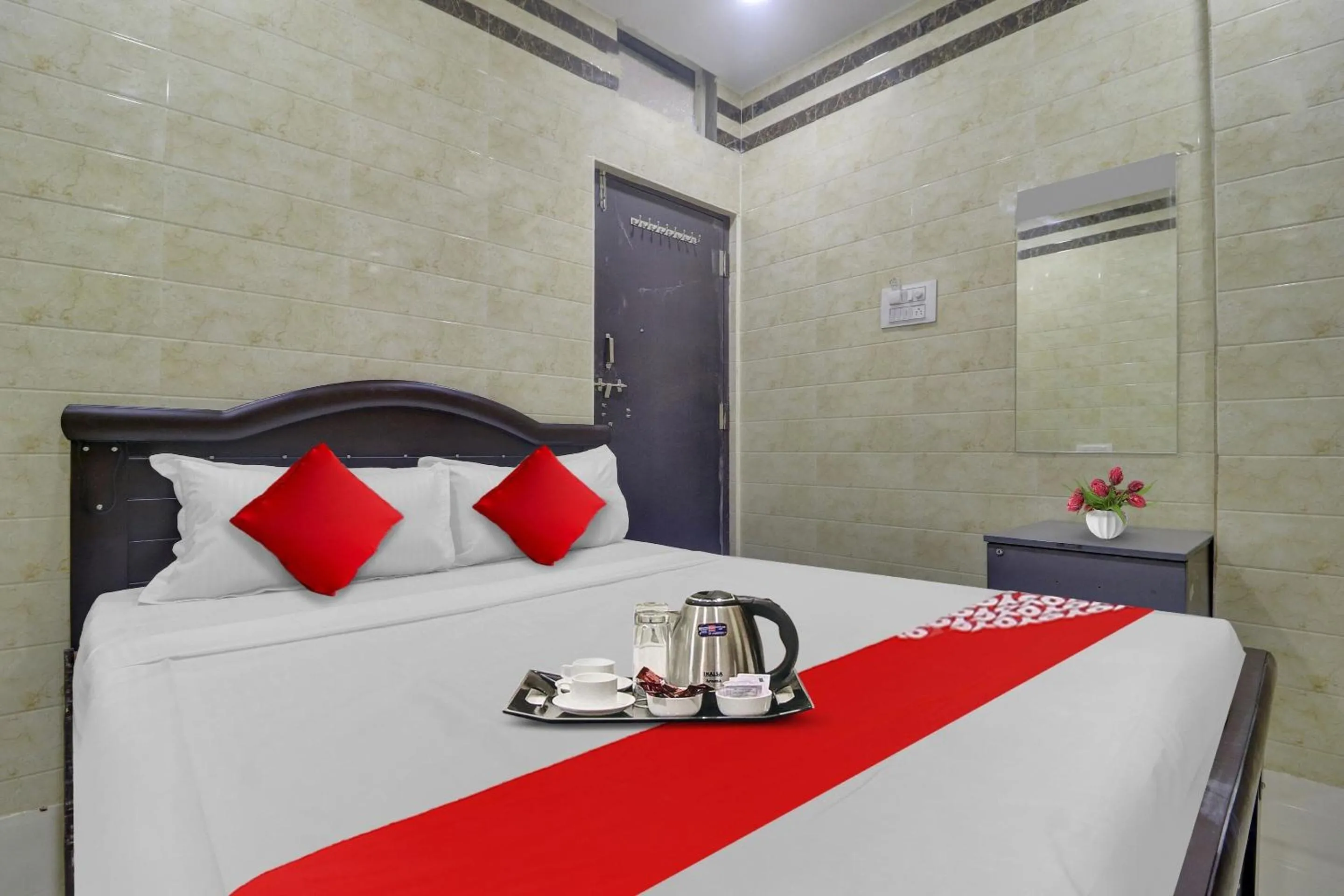 Hotel O Ashoka Classic Near Gokul Chat