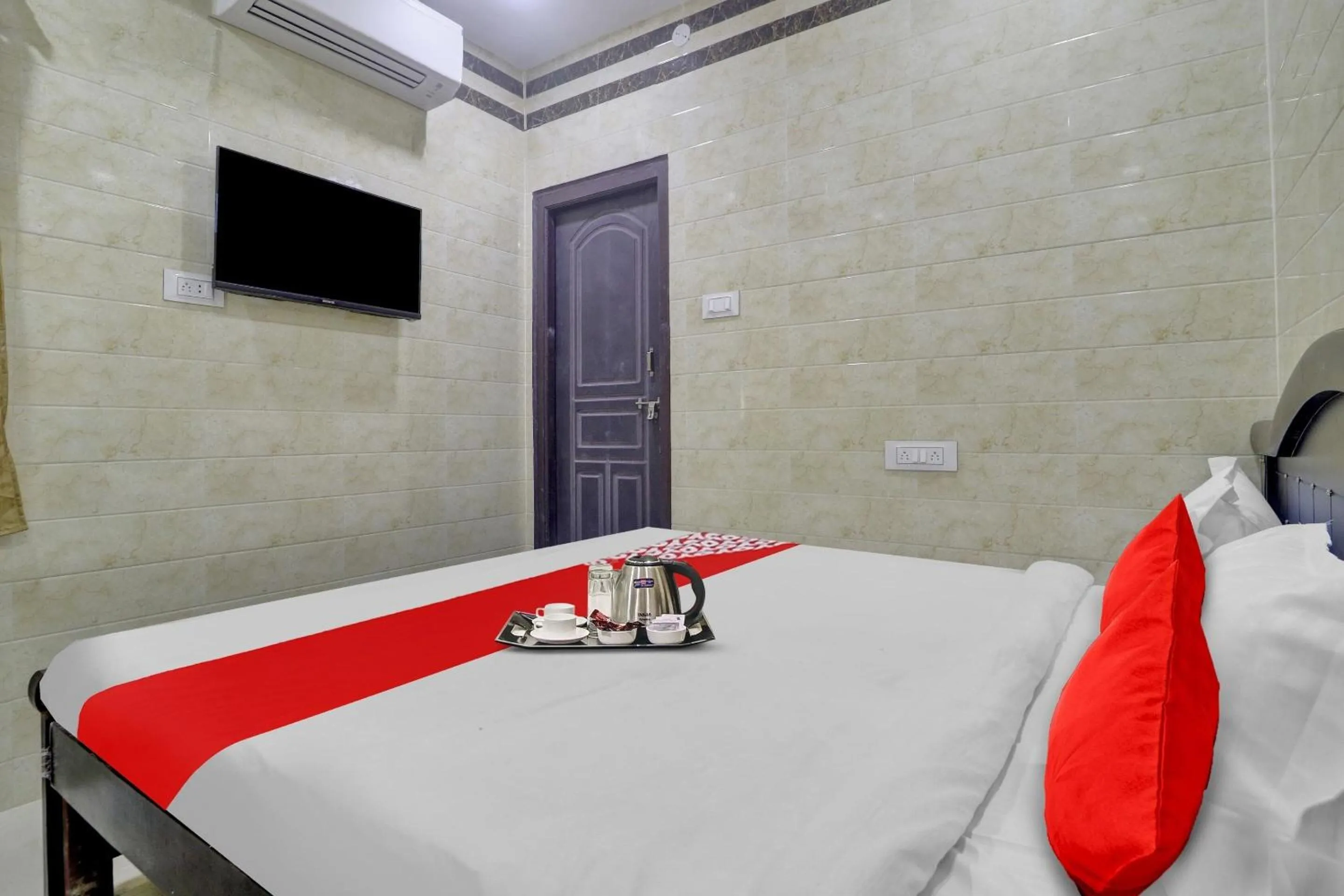 Hotel O Ashoka Classic Near Gokul Chat
