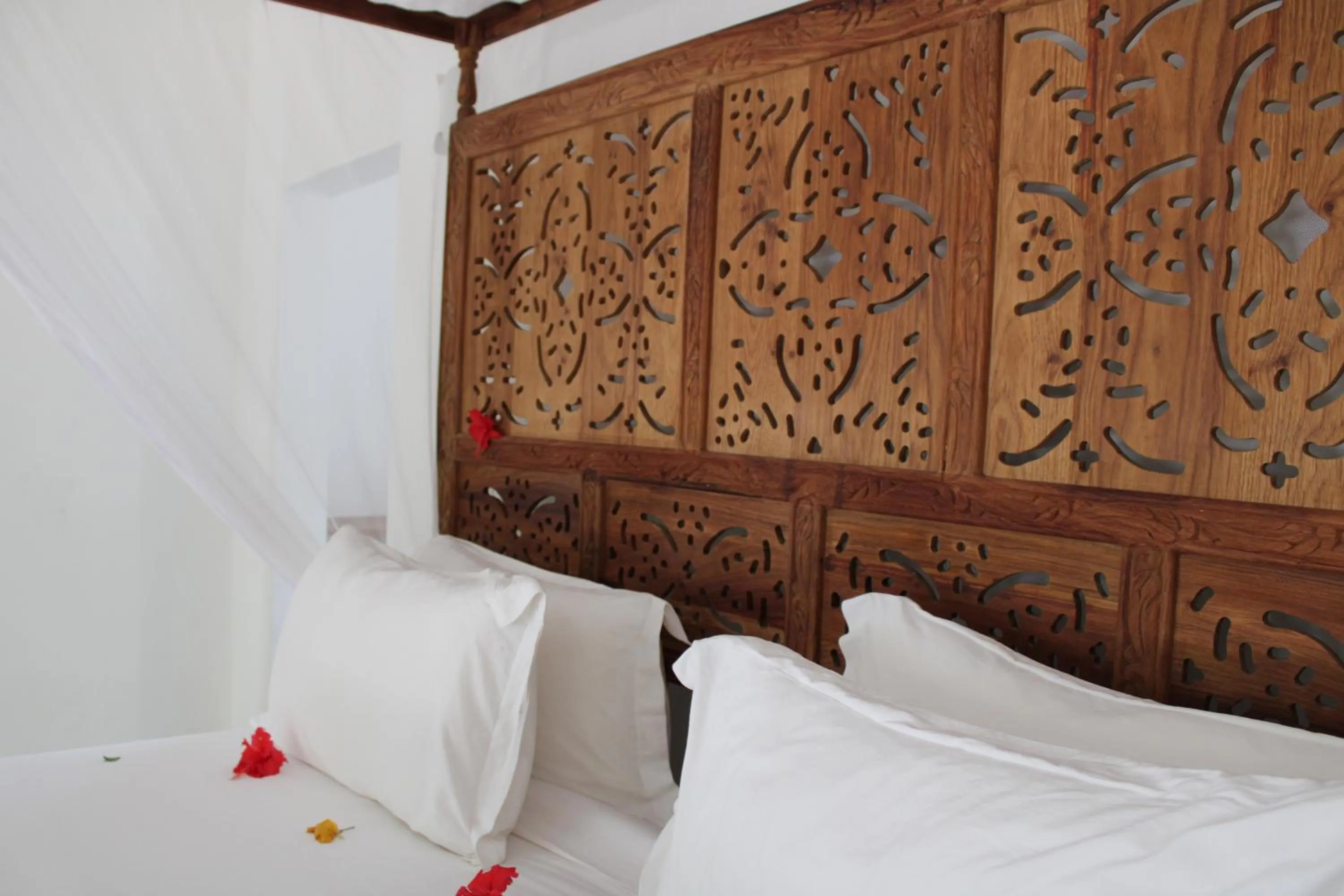 Bed in Kivuli Beach Resort Paje