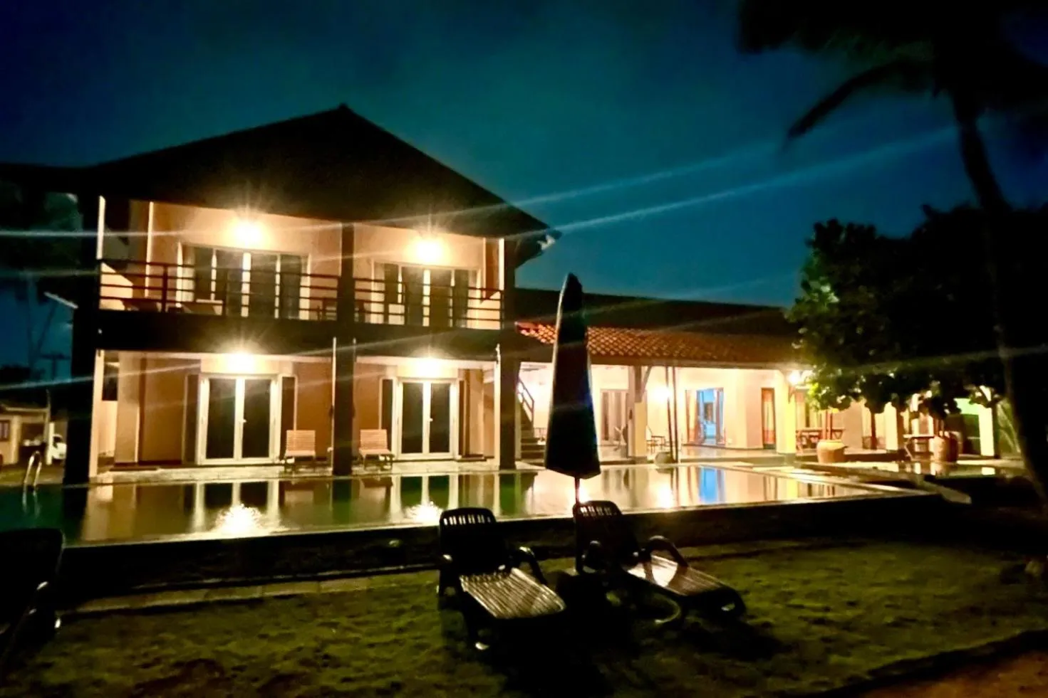 Reef Bungalow Hotel