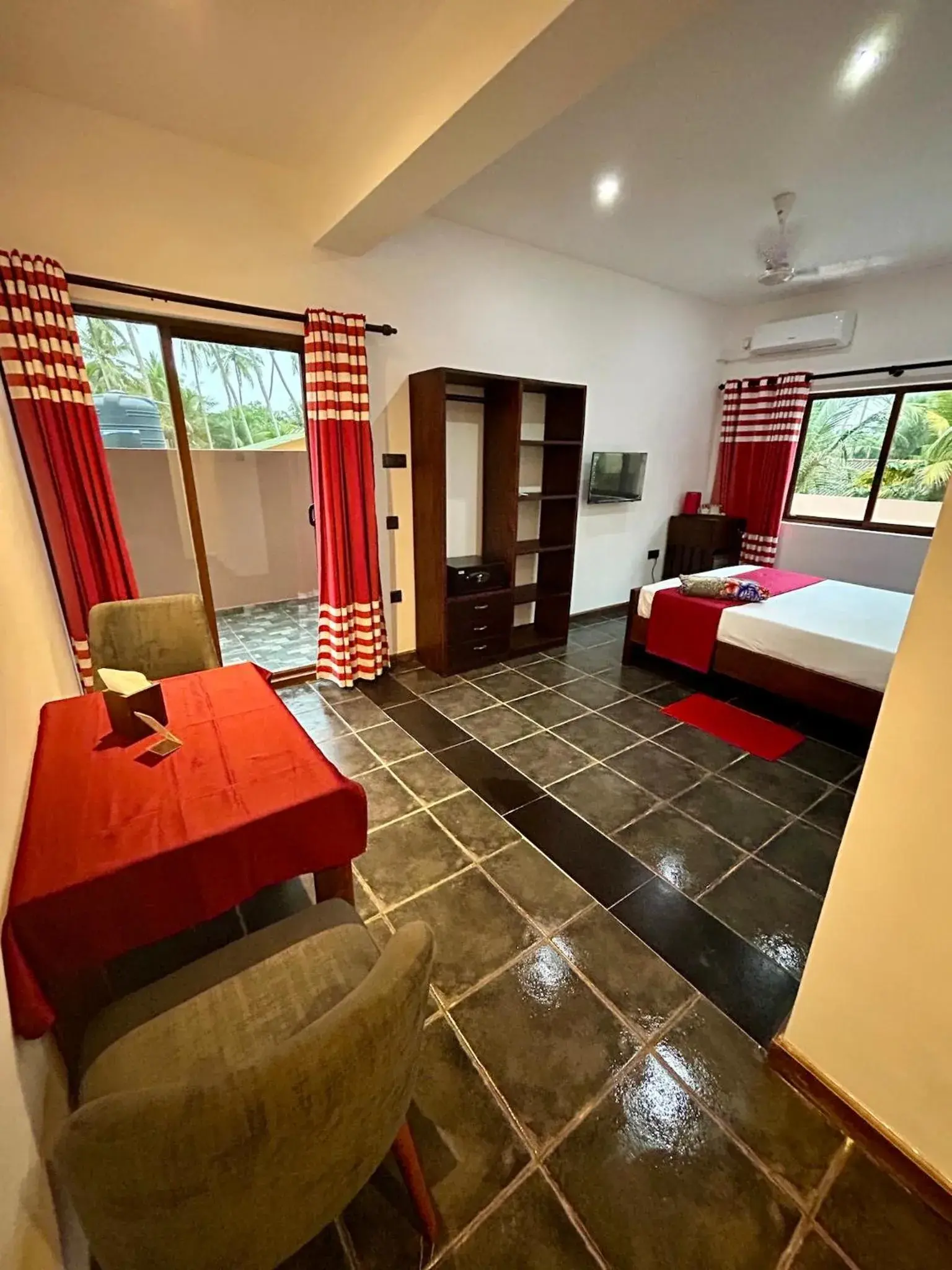 Superior Double or Twin Room with Terrace in Reef Bungalow Hotel Superior Double or Twin Room with Terrace in Reef Bungalow Hotel