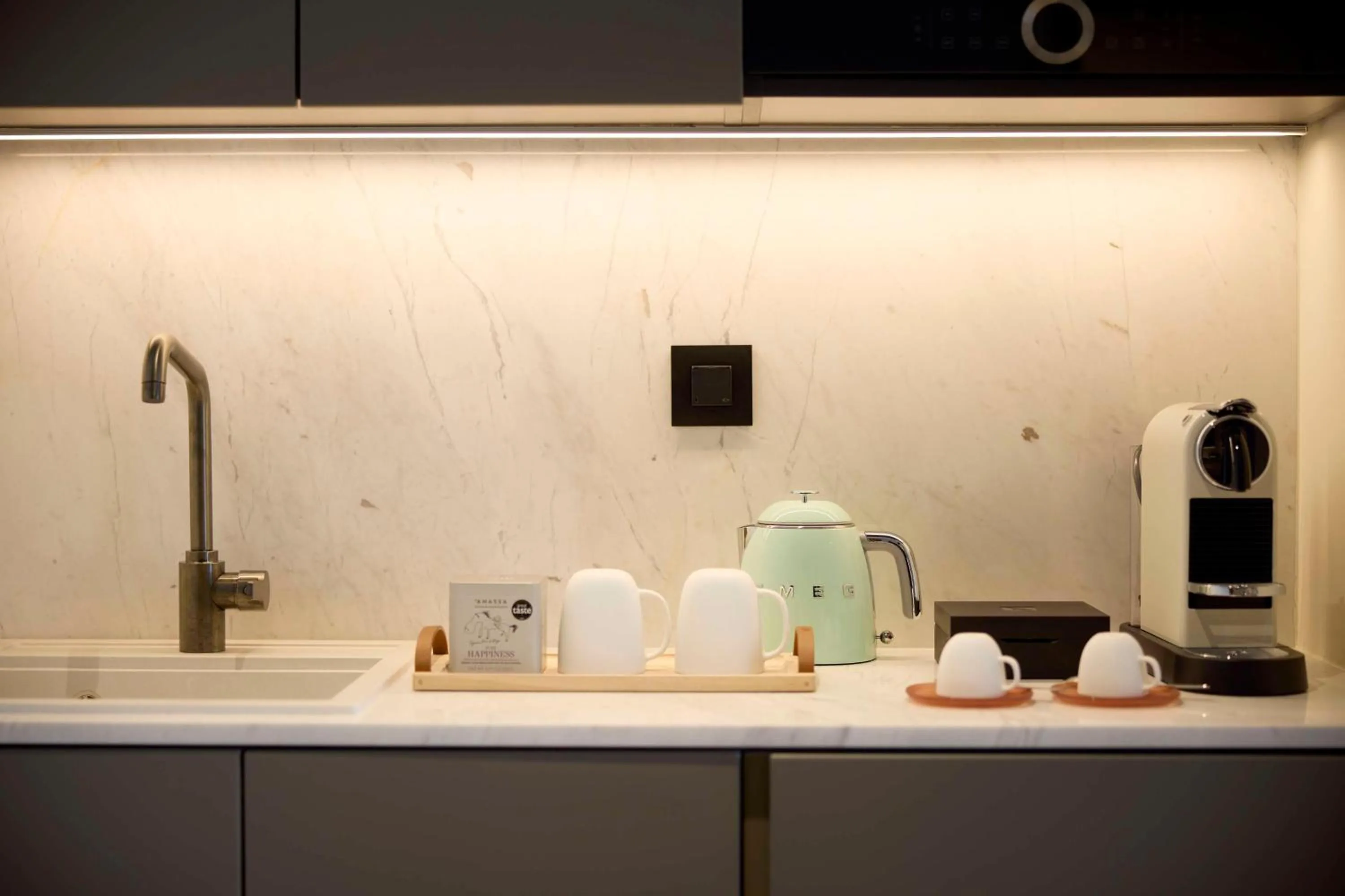 Kitchen or kitchenette in Dusit Suites Hotel Athens