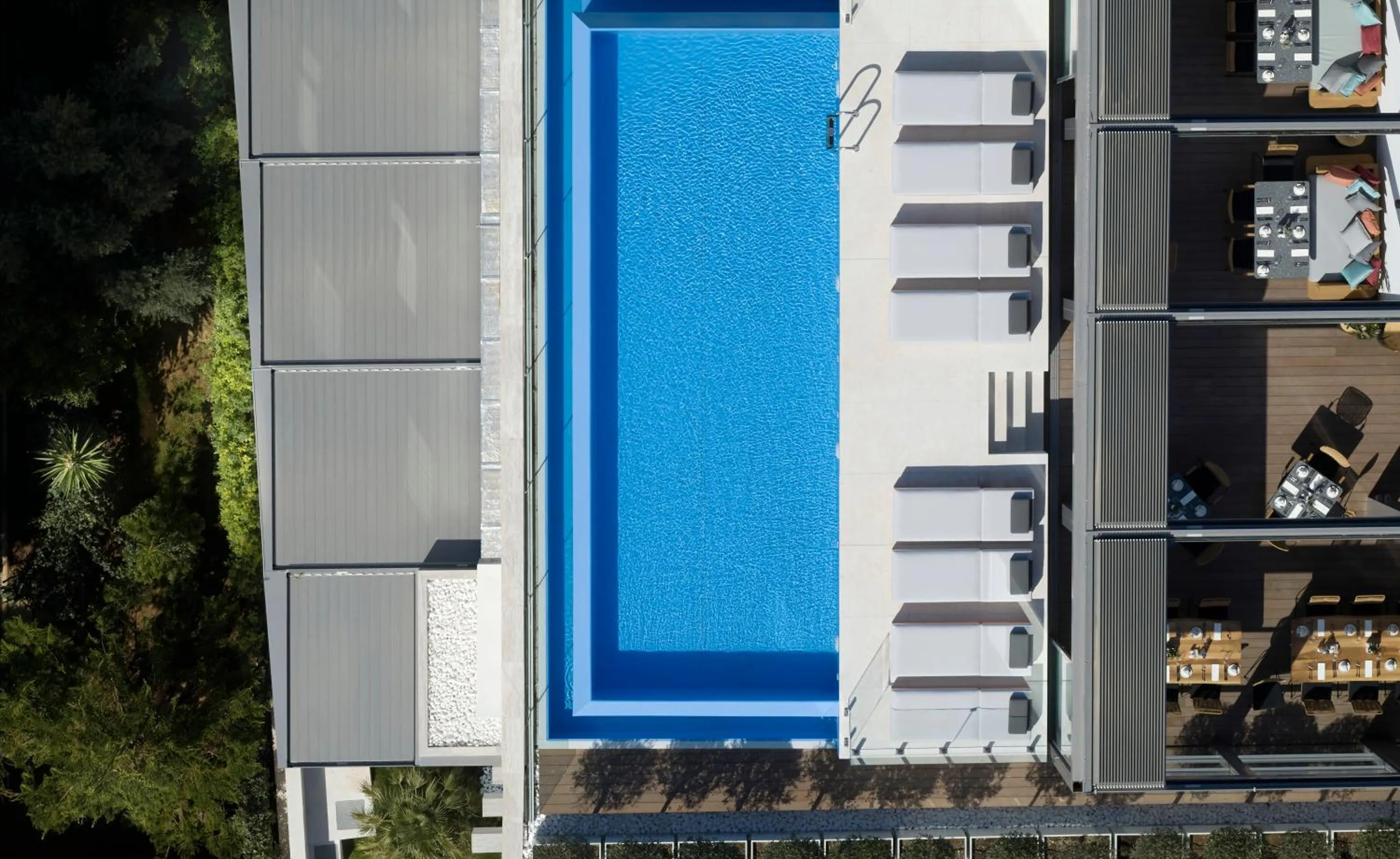 Restaurant/places to eat in Dusit Suites Hotel Athens