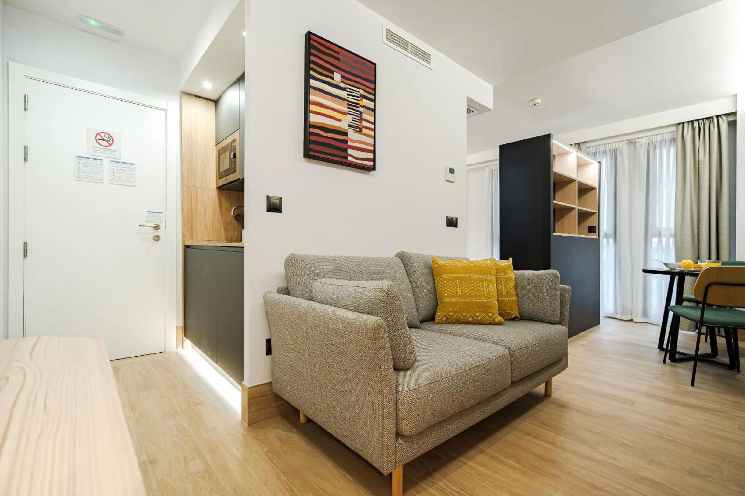 Living room in Feelathome Ventas Suites