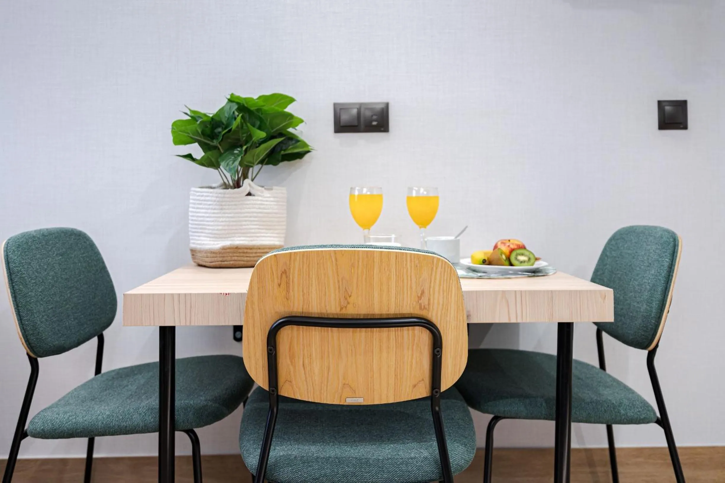 Lunch in Feelathome Ventas Suites