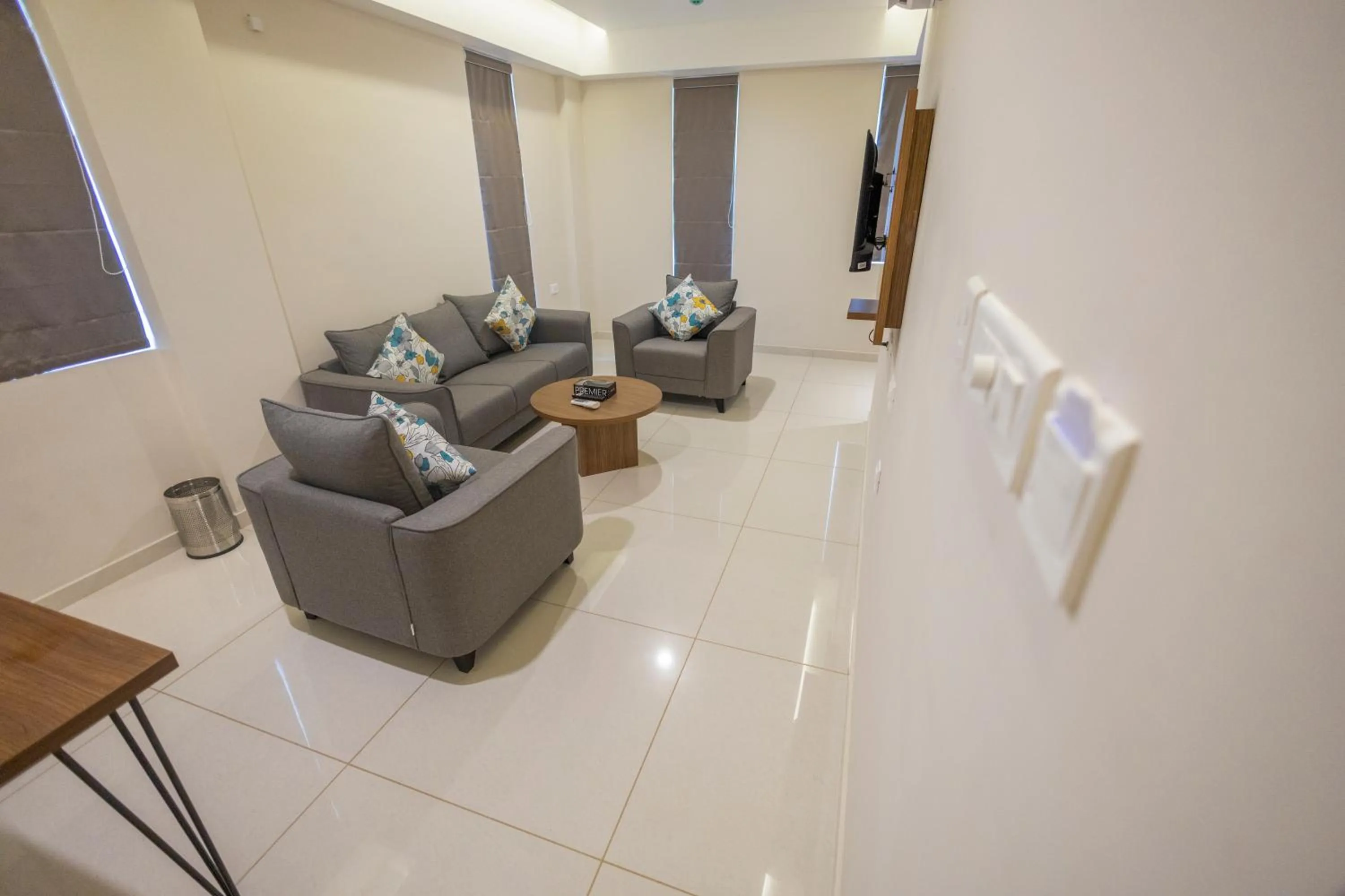 TV and multimedia in Hotel Kottayam Grand