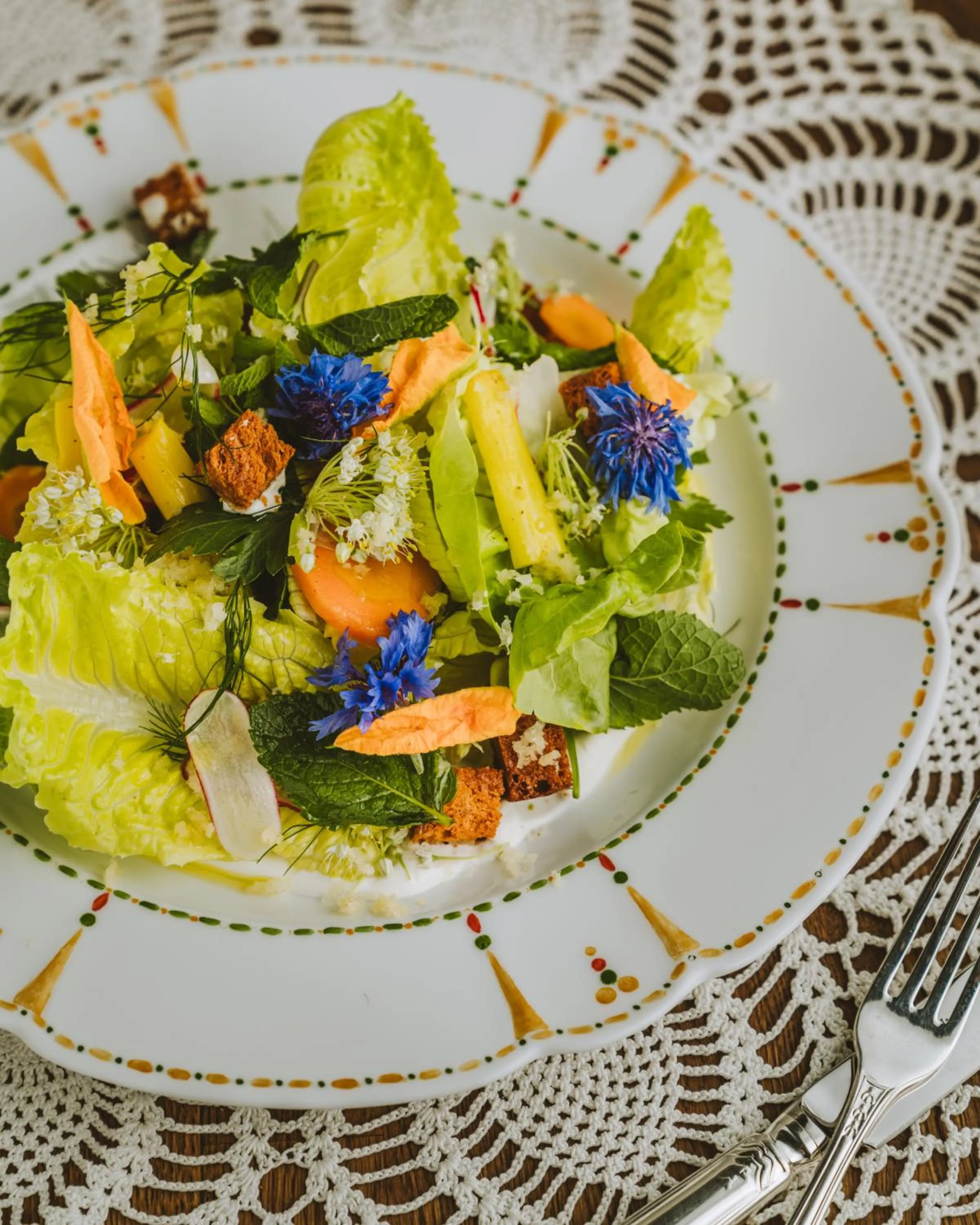 Restaurant/places to eat in Le Grand Mazarin