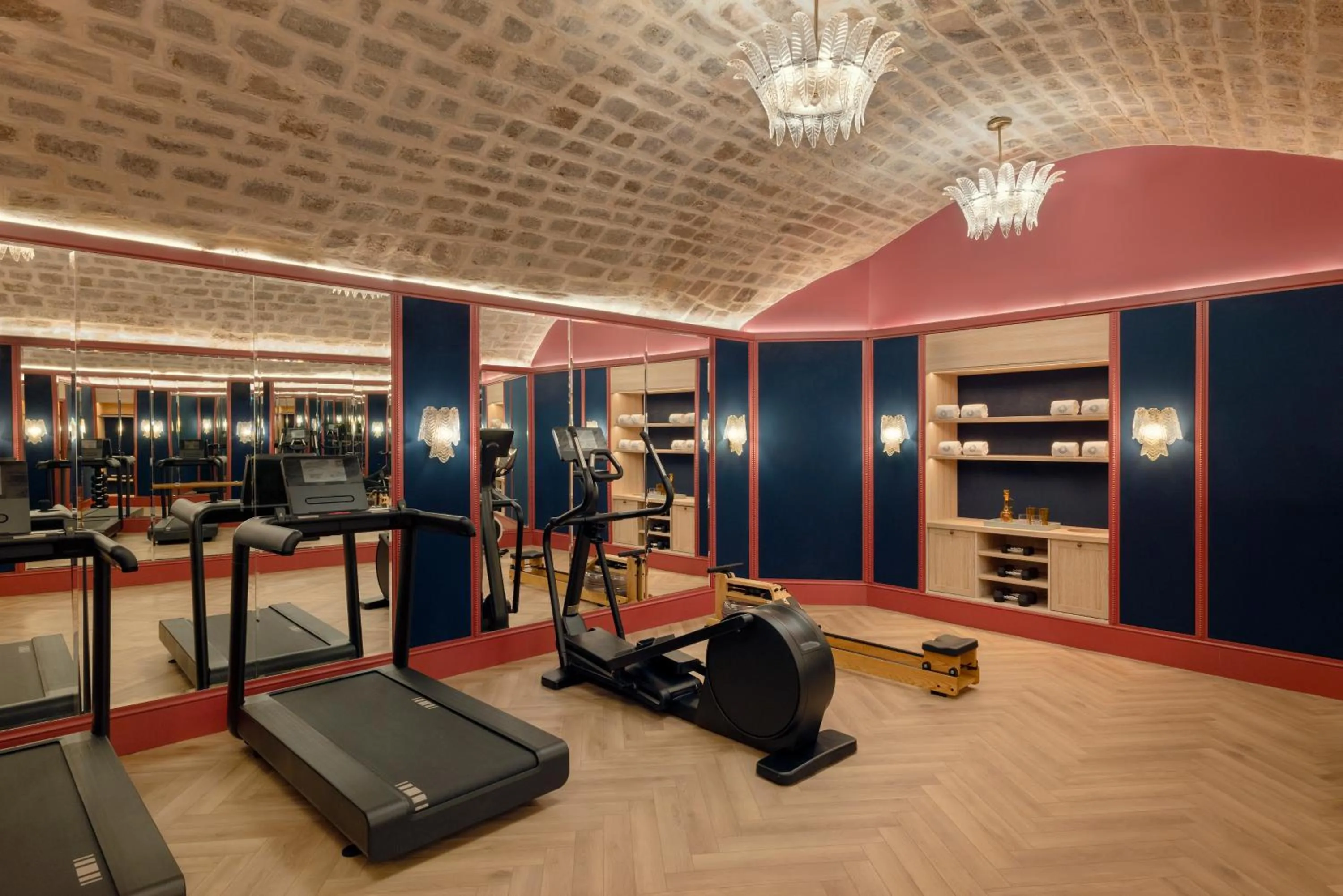Fitness centre/facilities in Le Grand Mazarin