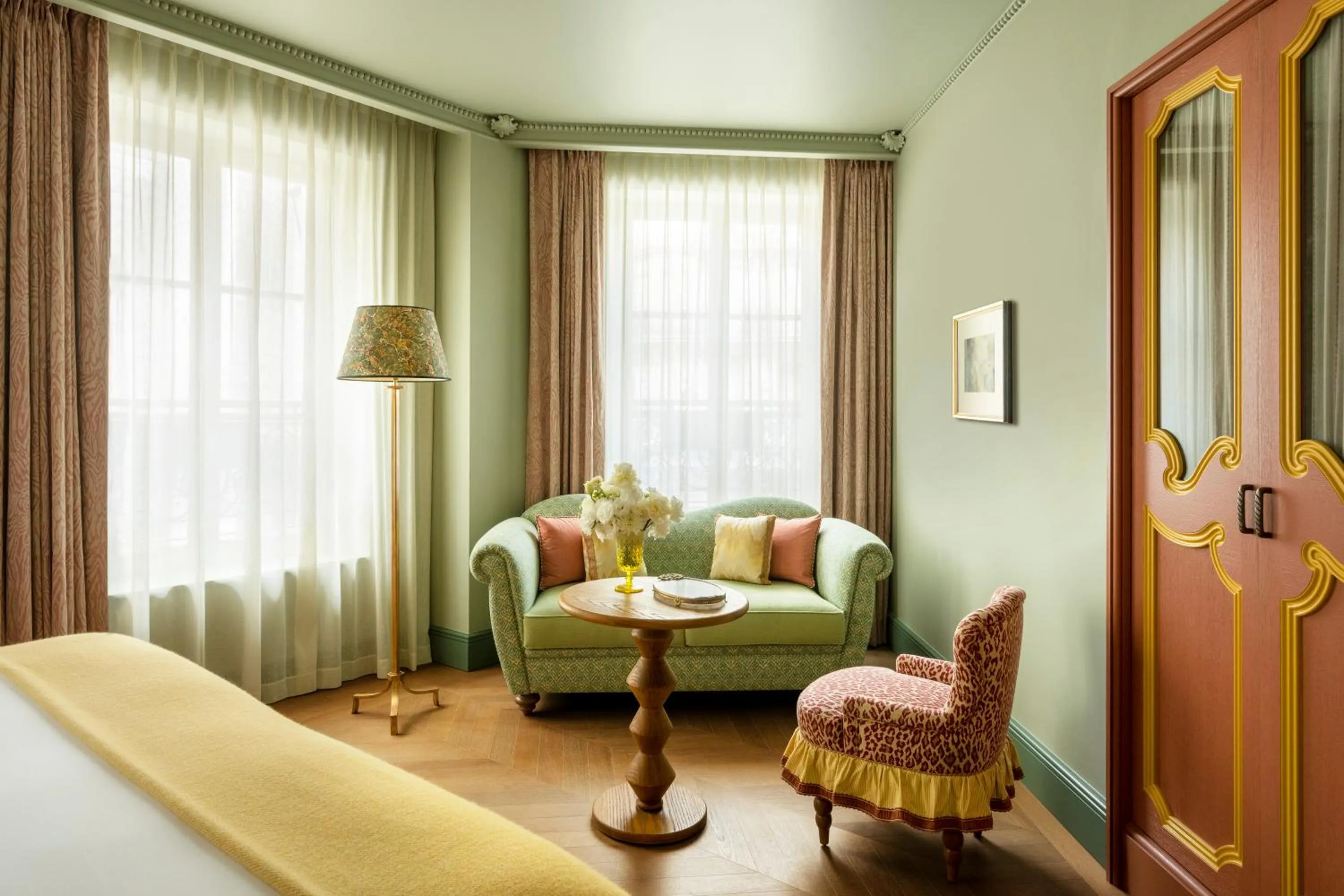 Living room, Bed in Le Grand Mazarin