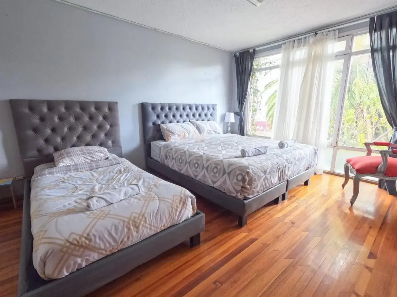 Deluxe Double Room - single occupancy in Blue house La Floresta Deluxe Double Room - single occupancy in Blue house La Floresta