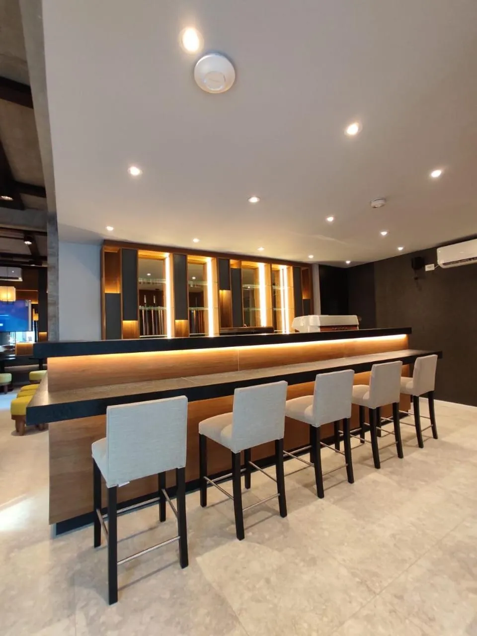 Restaurant/places to eat in Ferrol Apart Hotel