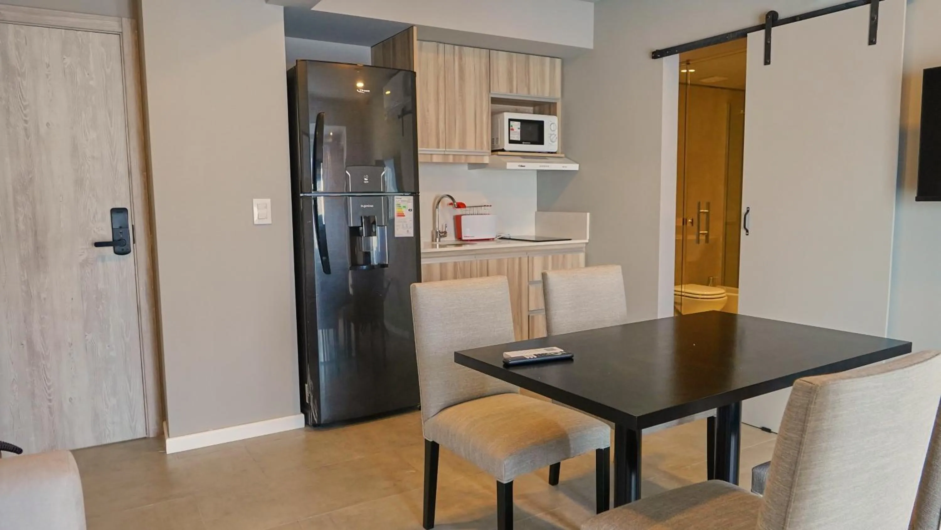 Kitchen or kitchenette in Ferrol Apart Hotel