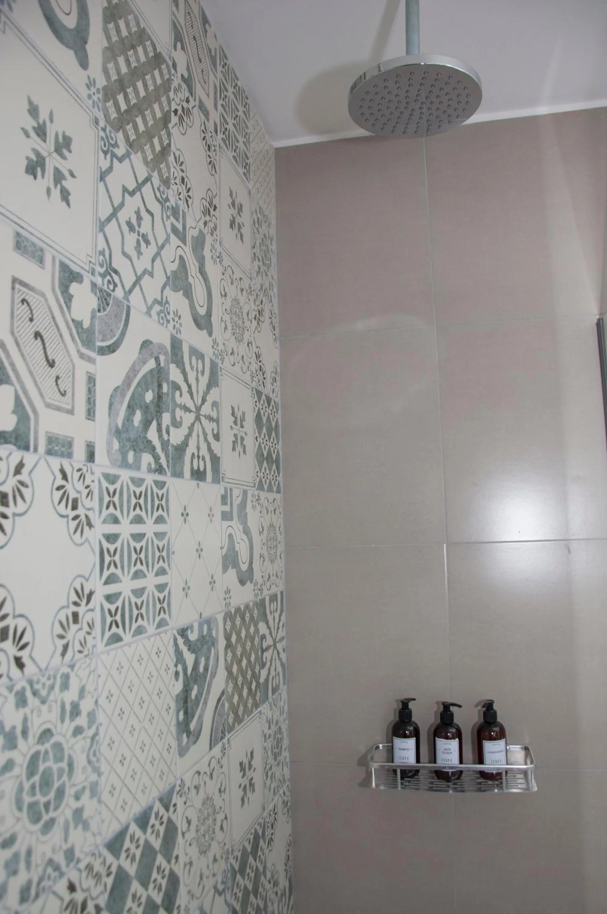 Shower in Terra Campo Posada