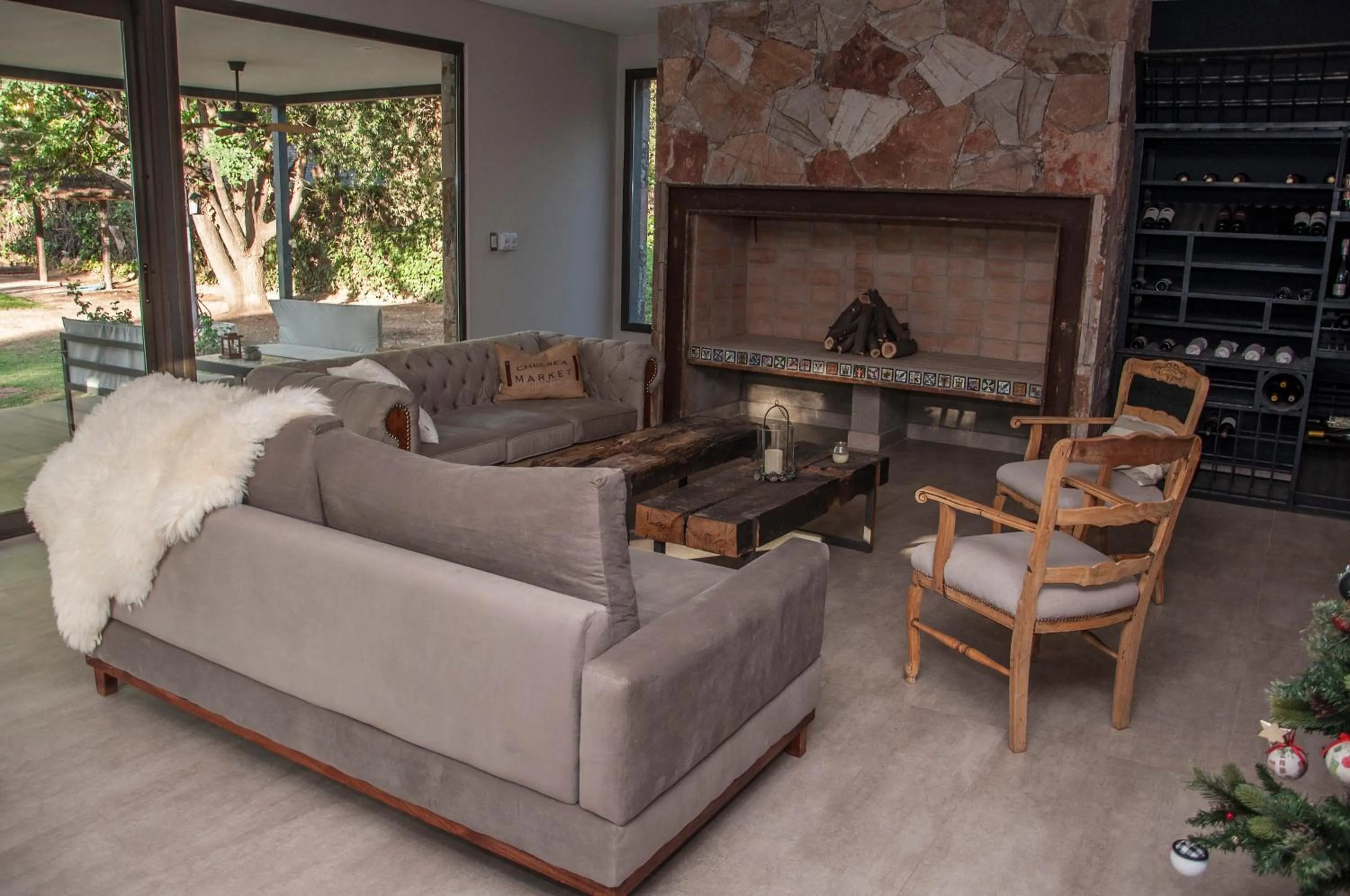 Property building in Terra Campo Posada