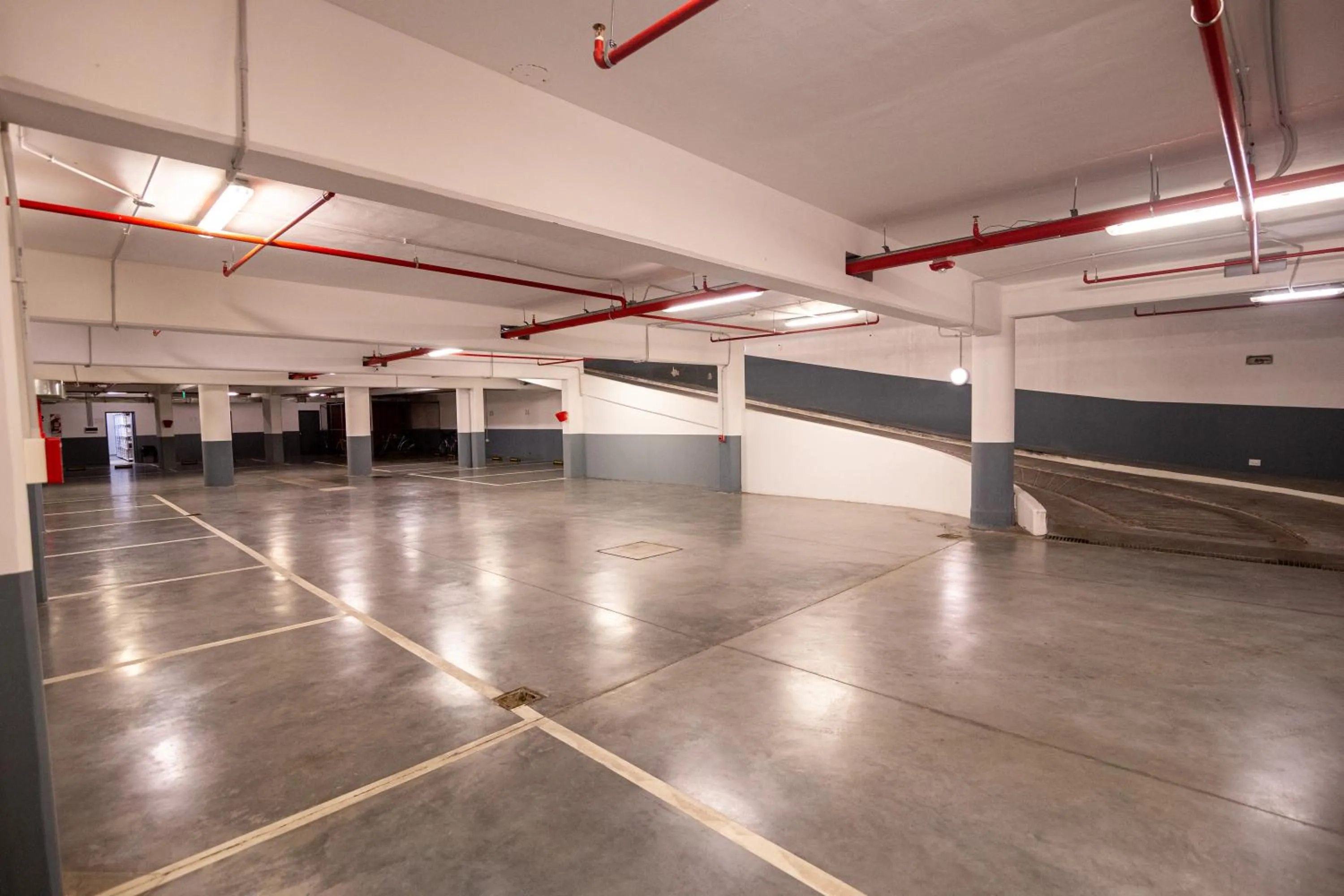 Parking in Hotel Treinta-Seis